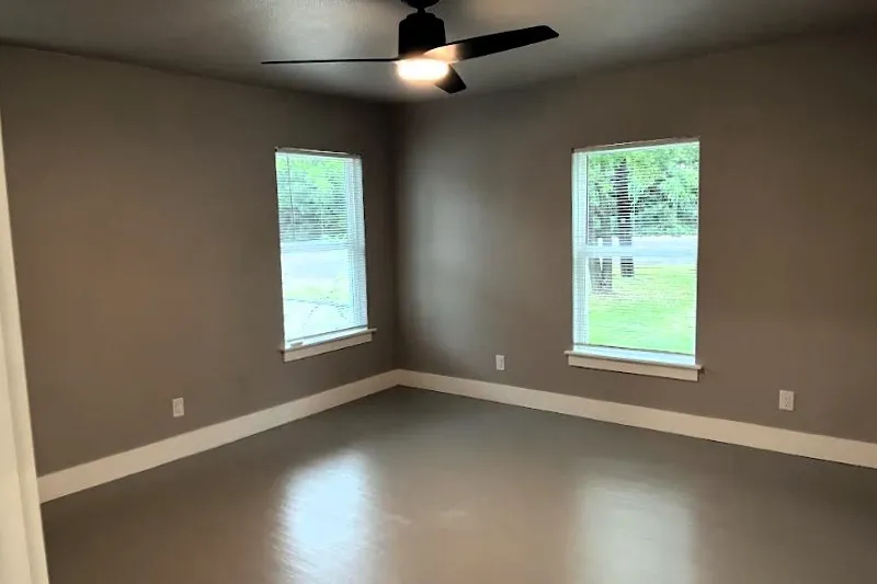 Office For Rent in Grayson County , 2925 N Travis, Sherman, Texas 75092, 0, 0, Garage spaces, 0 Sqft, built in 1950, Price $15, mls#21328185, Real Estate Agent in Sherman, Homes For Rent in Grayson county, Homes For Rent in Sherman, Realtor in Sherman Texas, Real Estate Brokerage Independent Realty Texas, Luminita Cordes Realtor