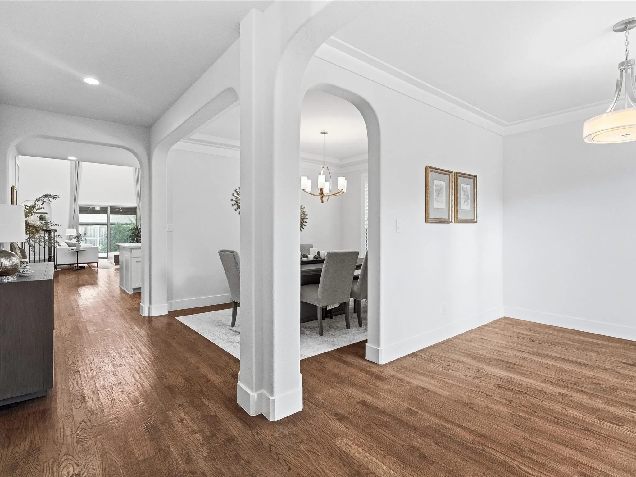 Single Family Residence For Sale in Denton County , 4528 Sir Craig Drive, Carrollton, Texas 75010, 5 Bedrooms, 3 Bathrooms, 2 Garage spaces, 3,484 Sqft, built in 2019, Price $925,000, mls#21324089, Real Estate Agent in Carrollton, Homes For Sale in Denton county, Homes For Sale in Carrollton, Realtor in Carrollton Texas, Real Estate Brokerage Independent Realty Texas, Luminita Cordes Realtor