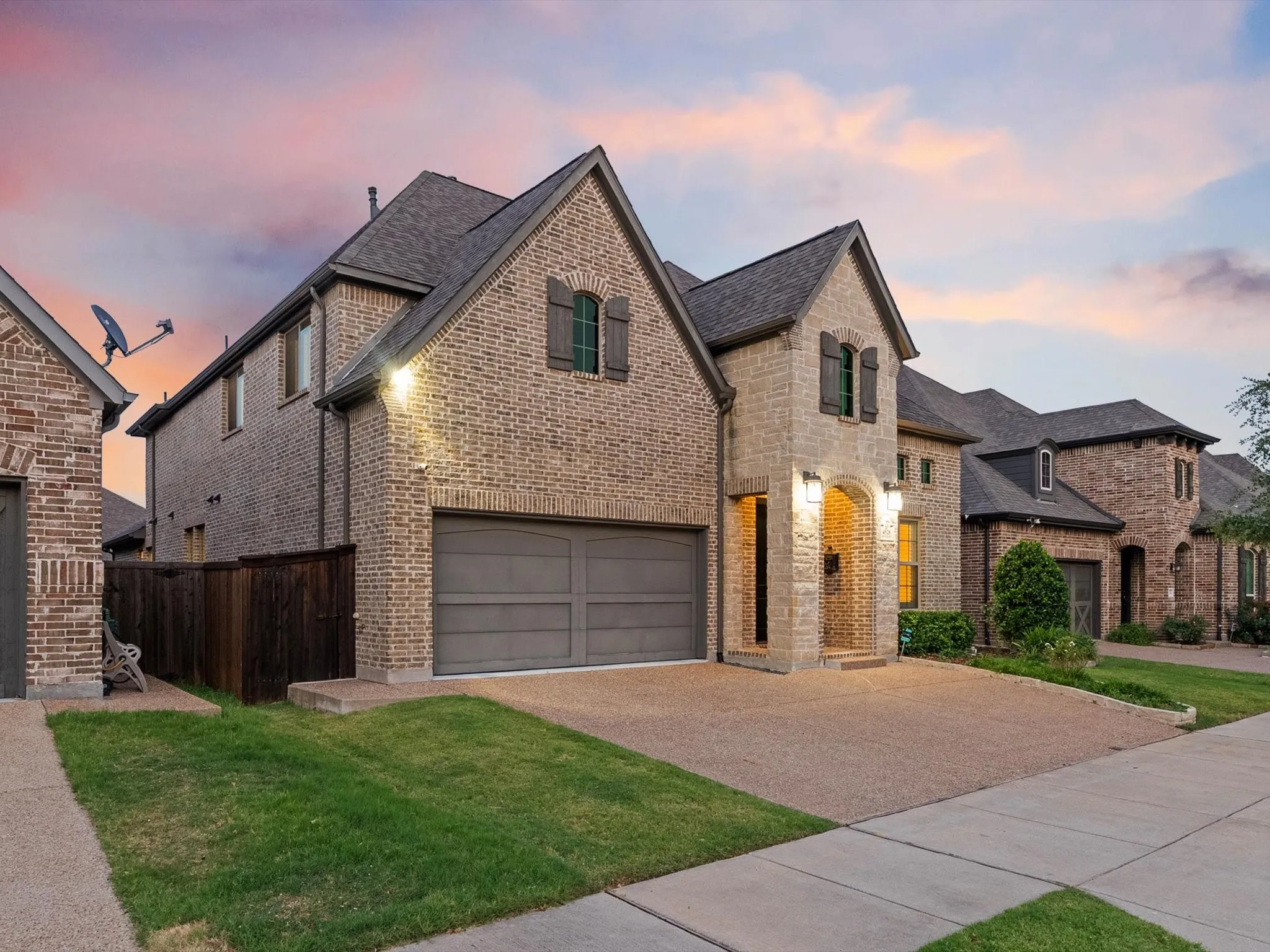 Single Family Residence For Sale in Denton County , 4528 Sir Craig Drive, Carrollton, Texas 75010, 5 Bedrooms, 3 Bathrooms, 2 Garage spaces, 3,484 Sqft, built in 2019, Price $925,000, mls#21324089, Real Estate Agent in Carrollton, Homes For Sale in Denton county, Homes For Sale in Carrollton, Realtor in Carrollton Texas, Real Estate Brokerage Independent Realty Texas, Luminita Cordes Realtor