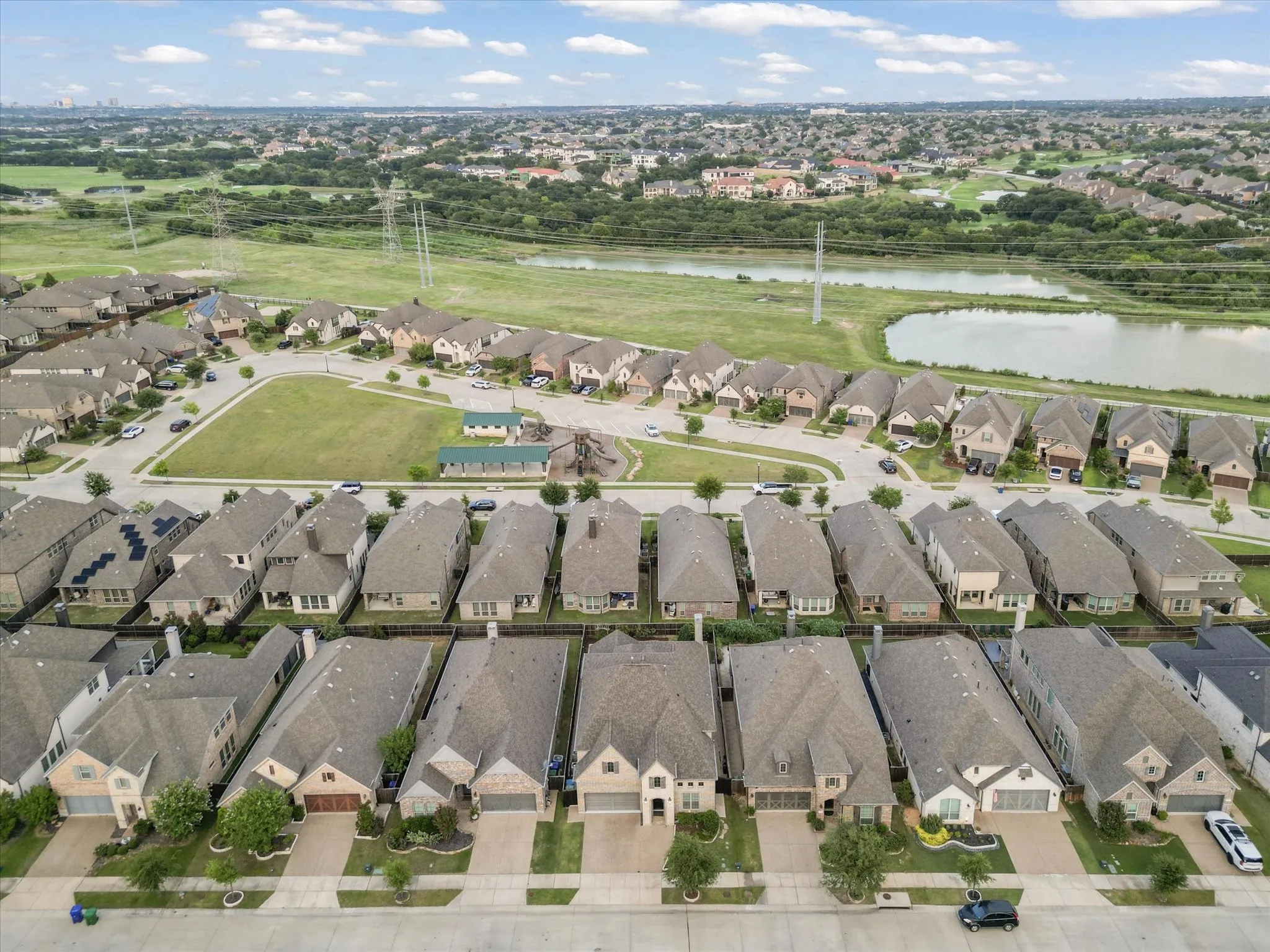 Single Family Residence For Sale in Denton County , 4528 Sir Craig Drive, Carrollton, Texas 75010, 5 Bedrooms, 3 Bathrooms, 2 Garage spaces, 3,484 Sqft, built in 2019, Price $925,000, mls#21324089, Real Estate Agent in Carrollton, Homes For Sale in Denton county, Homes For Sale in Carrollton, Realtor in Carrollton Texas, Real Estate Brokerage Independent Realty Texas, Luminita Cordes Realtor