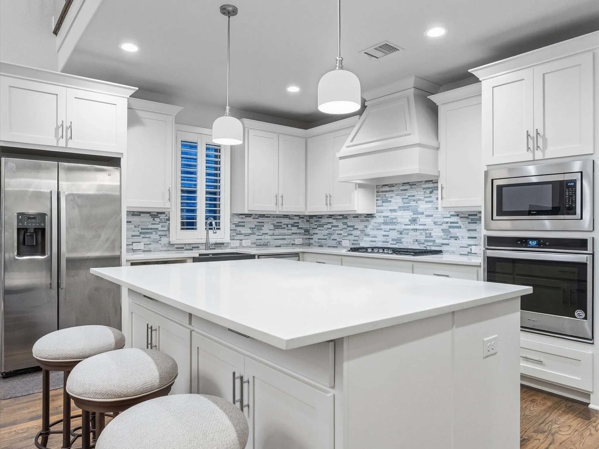 Single Family Residence For Sale in Denton County , 4528 Sir Craig Drive, Carrollton, Texas 75010, 5 Bedrooms, 3 Bathrooms, 2 Garage spaces, 3,484 Sqft, built in 2019, Price $925,000, mls#21324089, Real Estate Agent in Carrollton, Homes For Sale in Denton county, Homes For Sale in Carrollton, Realtor in Carrollton Texas, Real Estate Brokerage Independent Realty Texas, Luminita Cordes Realtor