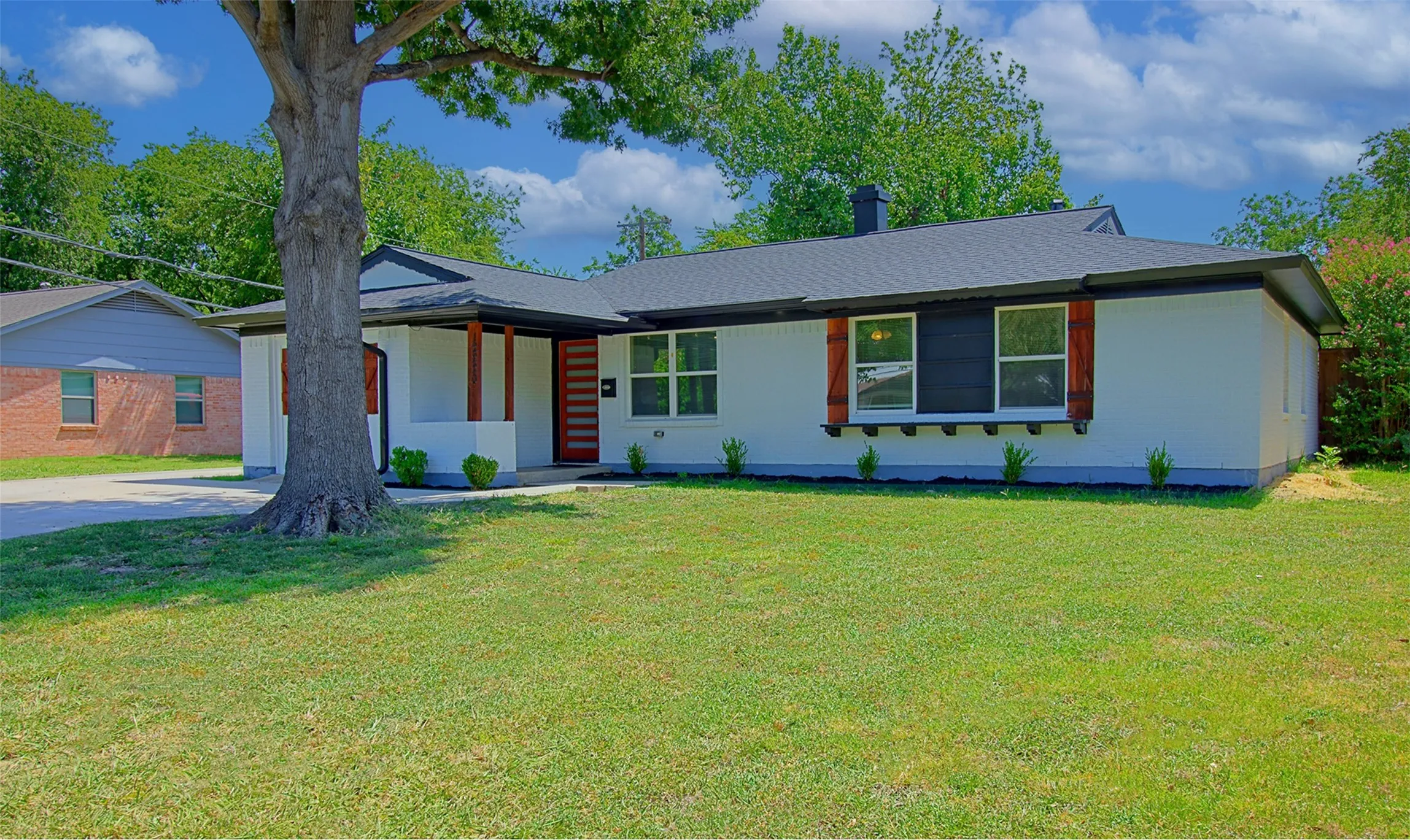 Single Family Residence For Sale in Dallas County , 12220 Eunice Street, Farmers Branch, Texas 75234, 4 Bedroom, 2 Bathroom, 2 Garage spaces, 1,666 Sqft, built in 1958, mls#21327560, Real Estate Agent in Farmers Branch, Homes For Sale in Dallas county, Homes For Sale in Farmers Branch, Realtor in Farmers Branch Texas, Real Estate Brokerage Independent Realty Texas, Luminita Cordes Realtor