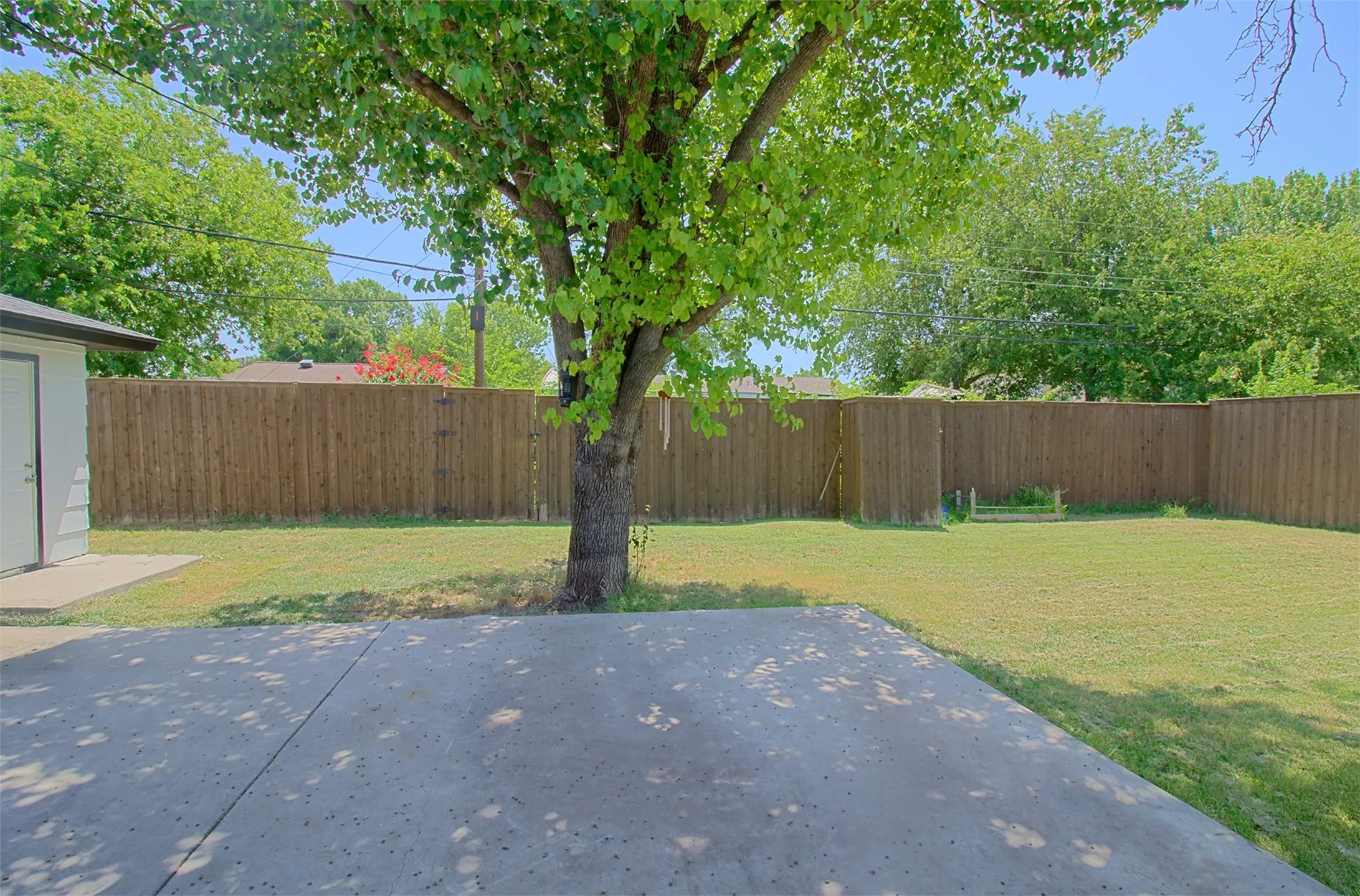 Single Family Residence For Sale in Dallas County , 12220 Eunice Street, Farmers Branch, Texas 75234, 4 Bedroom, 2 Bathroom, 2 Garage spaces, 1,666 Sqft, built in 1958, mls#21327560, Real Estate Agent in Farmers Branch, Homes For Sale in Dallas county, Homes For Sale in Farmers Branch, Realtor in Farmers Branch Texas, Real Estate Brokerage Independent Realty Texas, Luminita Cordes Realtor