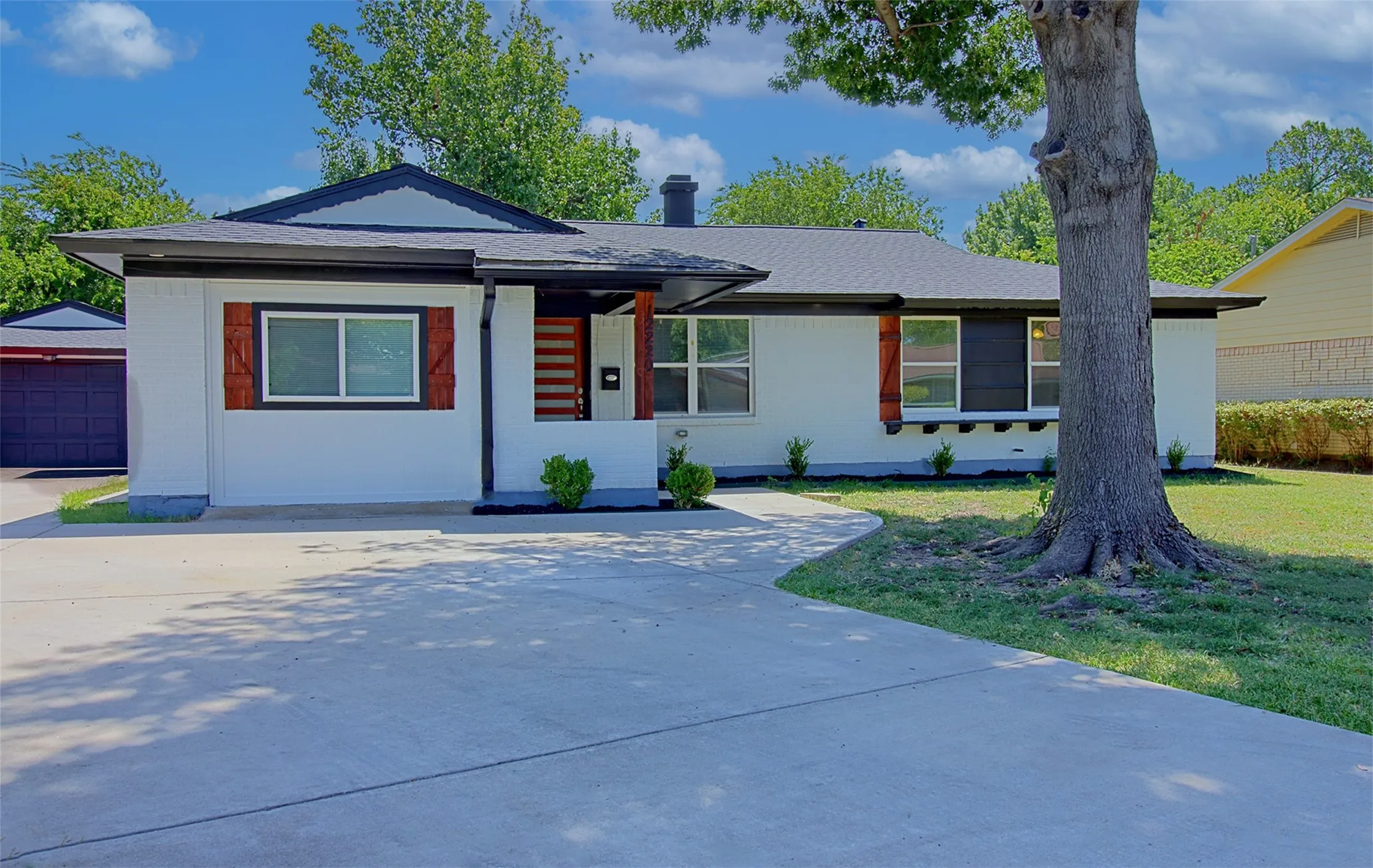 Single Family Residence For Sale