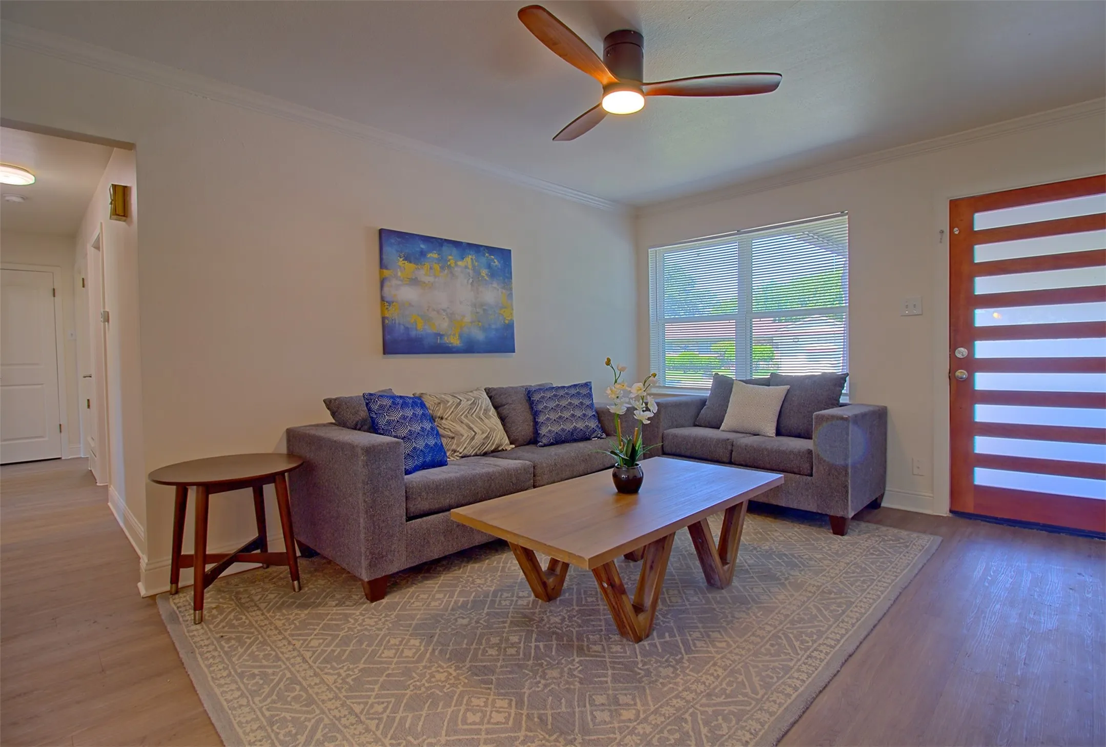 Single Family Residence For Sale in Dallas County , 12220 Eunice Street, Farmers Branch, Texas 75234, 4 Bedroom, 2 Bathroom, 2 Garage spaces, 1,666 Sqft, built in 1958, mls#21327560, Real Estate Agent in Farmers Branch, Homes For Sale in Dallas county, Homes For Sale in Farmers Branch, Realtor in Farmers Branch Texas, Real Estate Brokerage Independent Realty Texas, Luminita Cordes Realtor