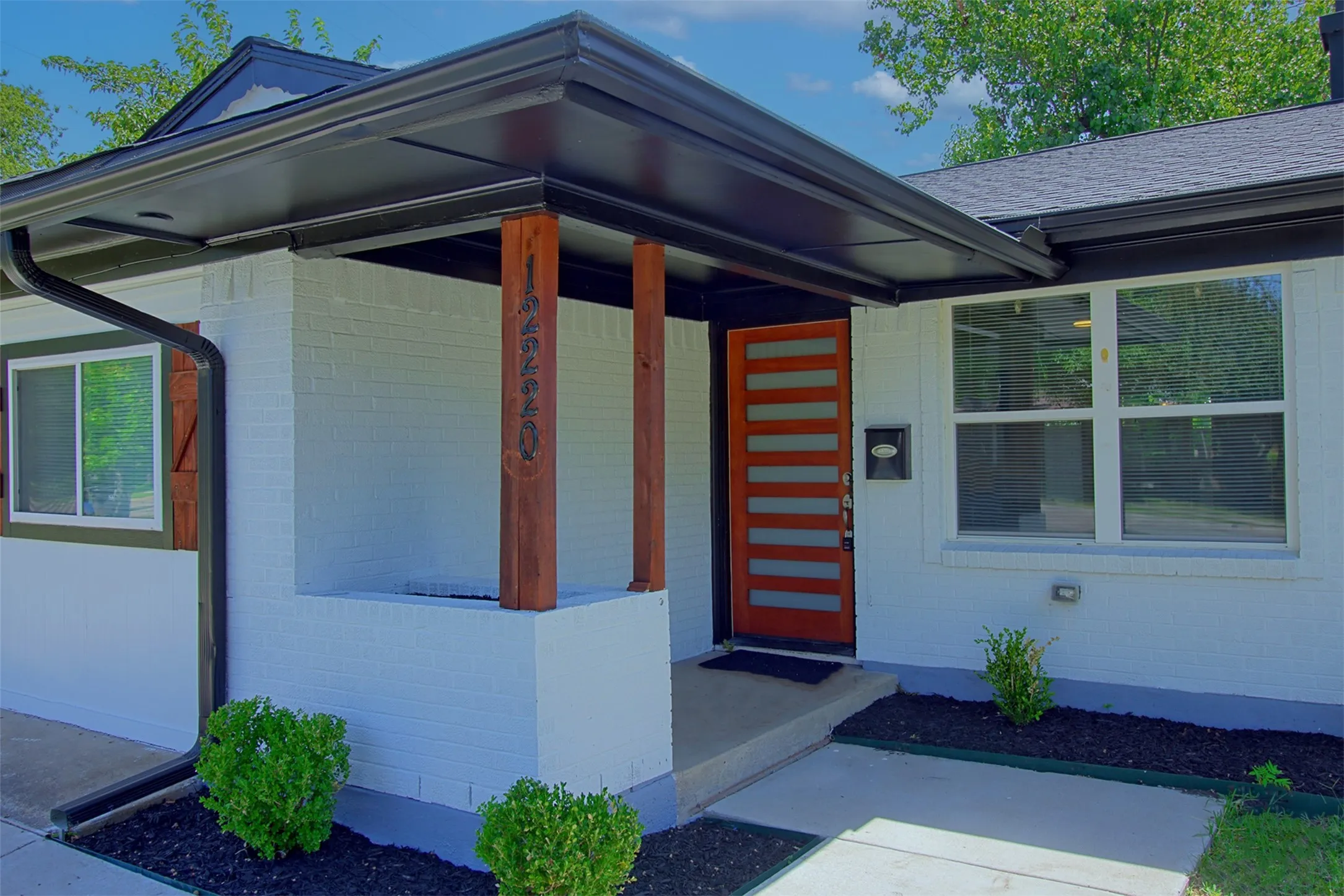 Single Family Residence For Sale in Dallas County , 12220 Eunice Street, Farmers Branch, Texas 75234, 4 Bedroom, 2 Bathroom, 2 Garage spaces, 1,666 Sqft, built in 1958, mls#21327560, Real Estate Agent in Farmers Branch, Homes For Sale in Dallas county, Homes For Sale in Farmers Branch, Realtor in Farmers Branch Texas, Real Estate Brokerage Independent Realty Texas, Luminita Cordes Realtor