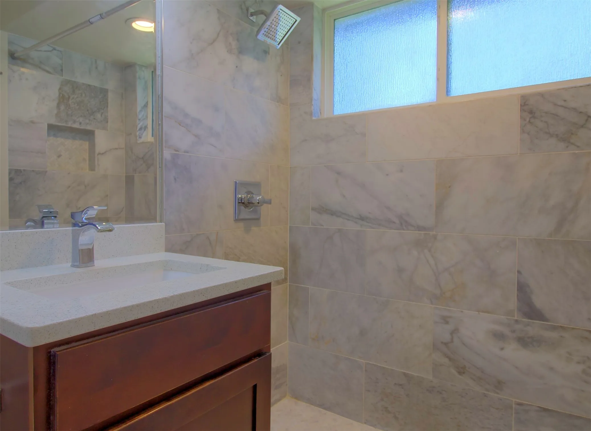 Single Family Residence For Sale in Dallas County , 12220 Eunice Street, Farmers Branch, Texas 75234, 4 Bedroom, 2 Bathroom, 2 Garage spaces, 1,666 Sqft, built in 1958, mls#21327560, Real Estate Agent in Farmers Branch, Homes For Sale in Dallas county, Homes For Sale in Farmers Branch, Realtor in Farmers Branch Texas, Real Estate Brokerage Independent Realty Texas, Luminita Cordes Realtor
