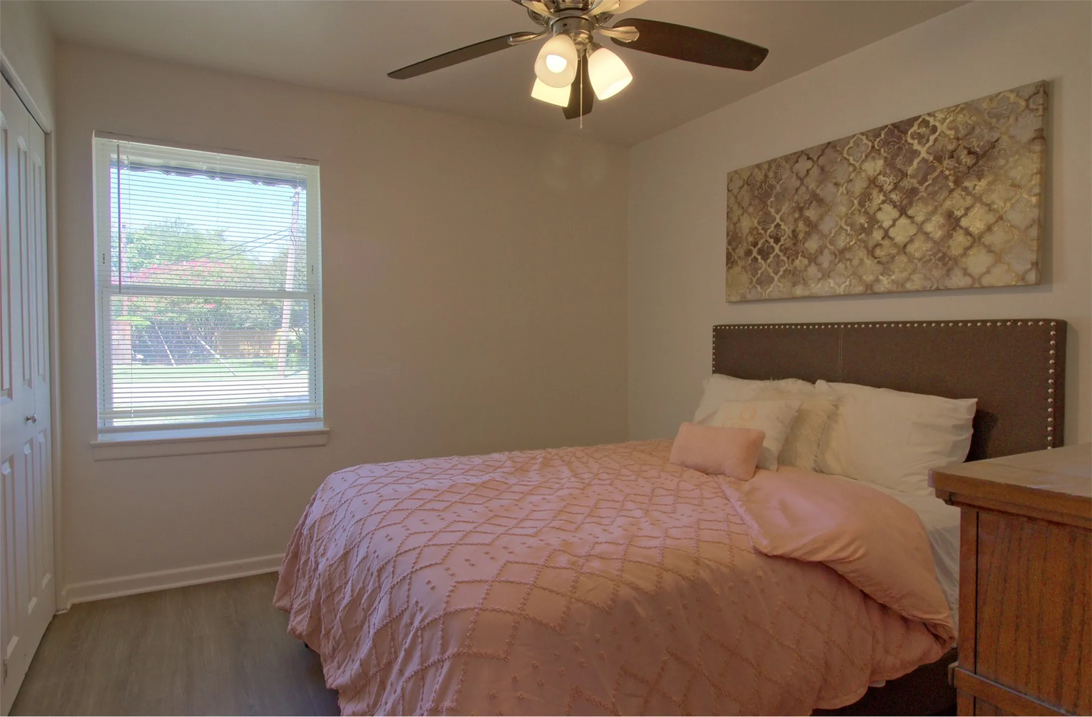 Single Family Residence For Sale in Dallas County , 12220 Eunice Street, Farmers Branch, Texas 75234, 4 Bedroom, 2 Bathroom, 2 Garage spaces, 1,666 Sqft, built in 1958, mls#21327560, Real Estate Agent in Farmers Branch, Homes For Sale in Dallas county, Homes For Sale in Farmers Branch, Realtor in Farmers Branch Texas, Real Estate Brokerage Independent Realty Texas, Luminita Cordes Realtor