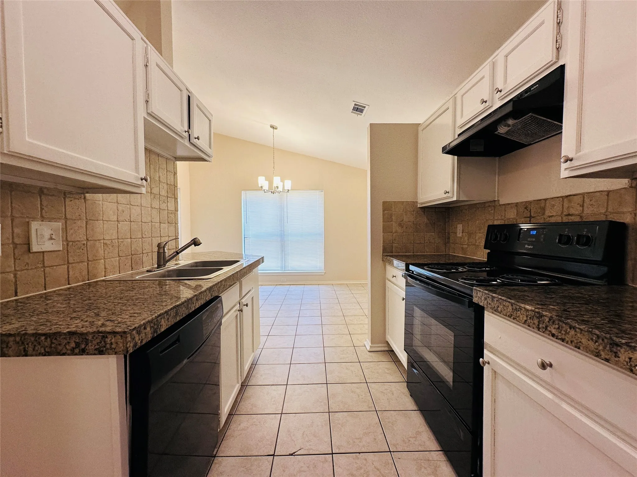 Single Family Residence For Sale in Dallas County , 1501 Wheatfield Court, Mesquite, Texas 75149, 3 Bedroom, 2 Bathroom, 2 Garage spaces, 1,384 Sqft, built in 1984, mls#21327838, Real Estate Agent in Mesquite, Homes For Sale in Dallas county, Homes For Sale in Mesquite, Realtor in Mesquite Texas, Real Estate Brokerage Independent Realty Texas, Luminita Cordes Realtor