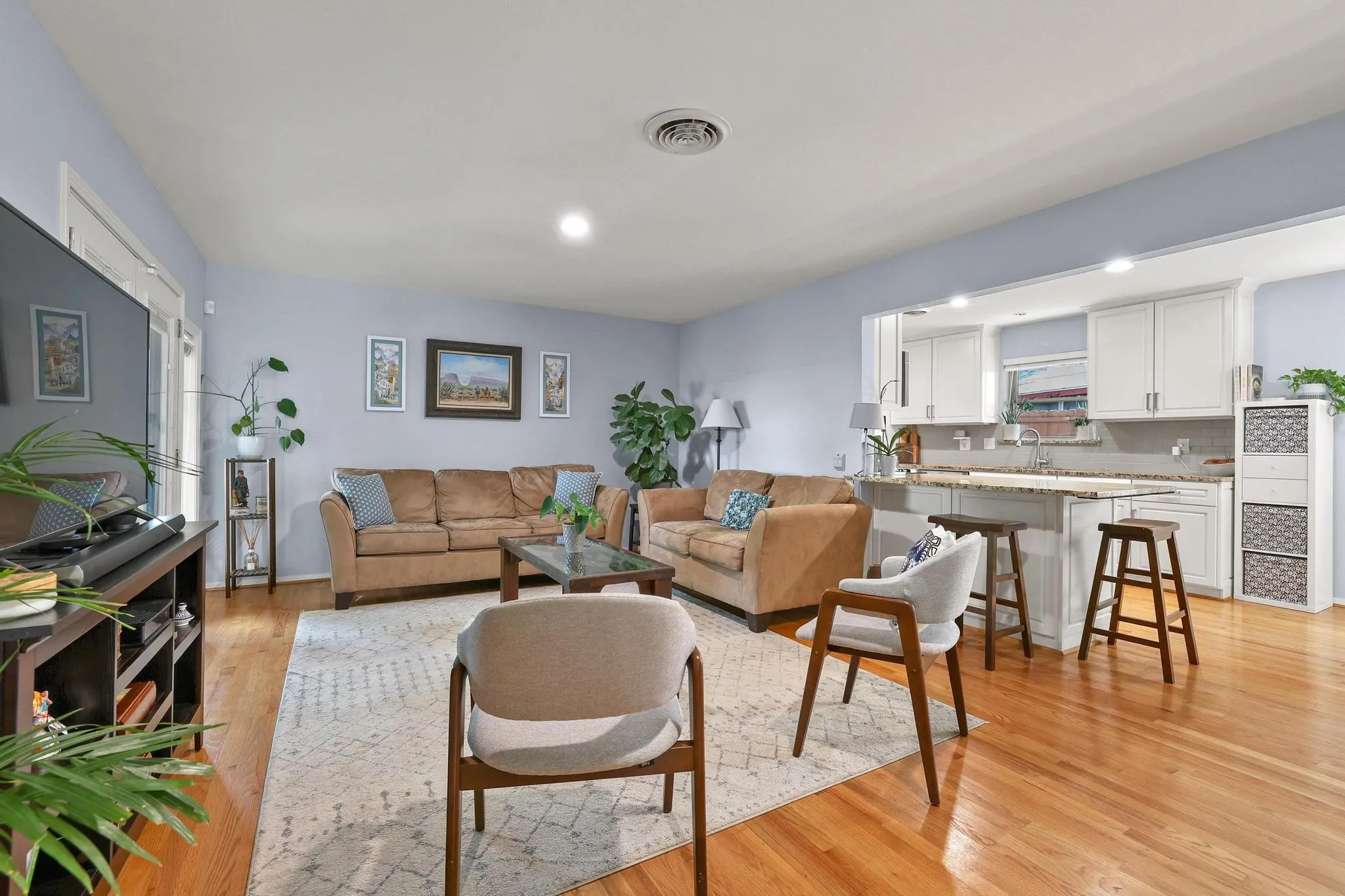 Whether you're sharing a meal or catching up over coffee, this open space brings everyone together.