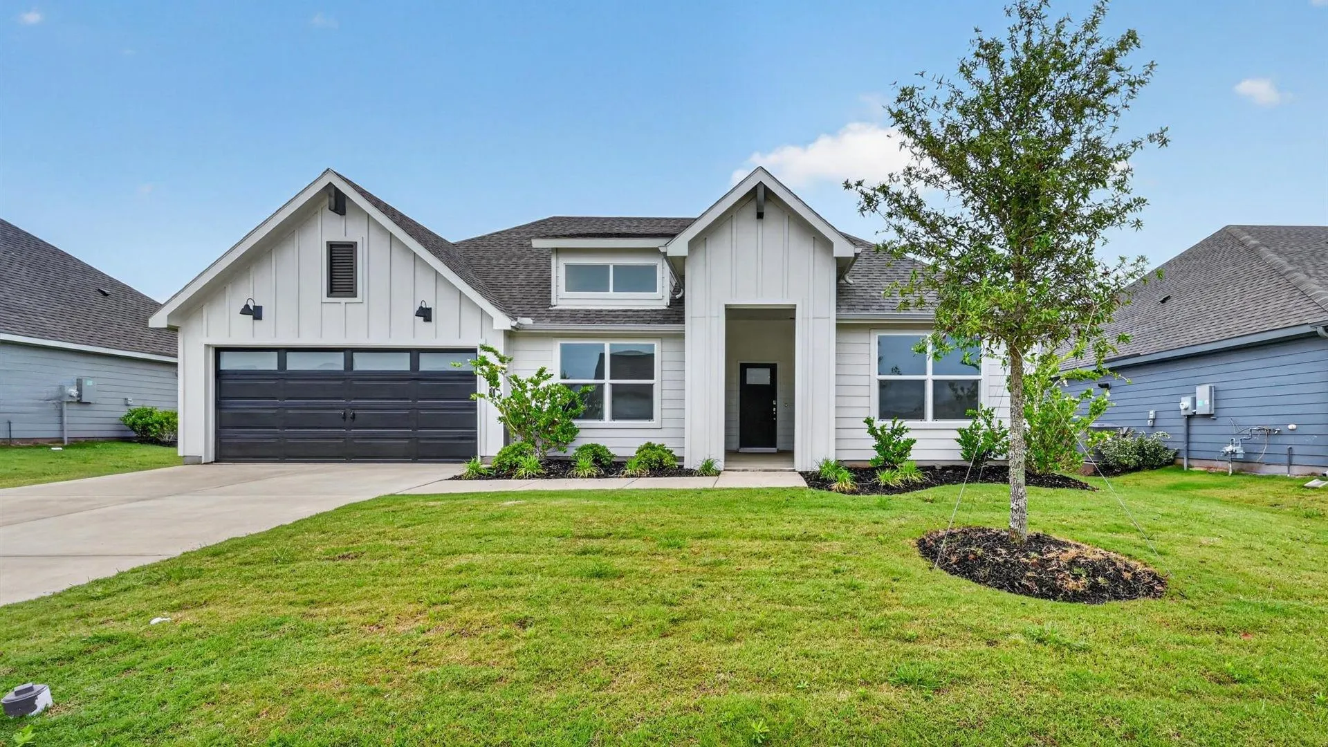 Single Family Residence For Sale in Hood County , 213 SANDSTONE Circle, Granbury, Texas 76048, 4 Bedroom, 2 Bathroom, 2 Garage spaces, 2,148 Sqft, built in 2025, mls#21325251, Real Estate Agent in Granbury, Homes For Sale in Hood county, Homes For Sale in Granbury, Realtor in Granbury Texas, Real Estate Brokerage Independent Realty Texas, Luminita Cordes Realtor