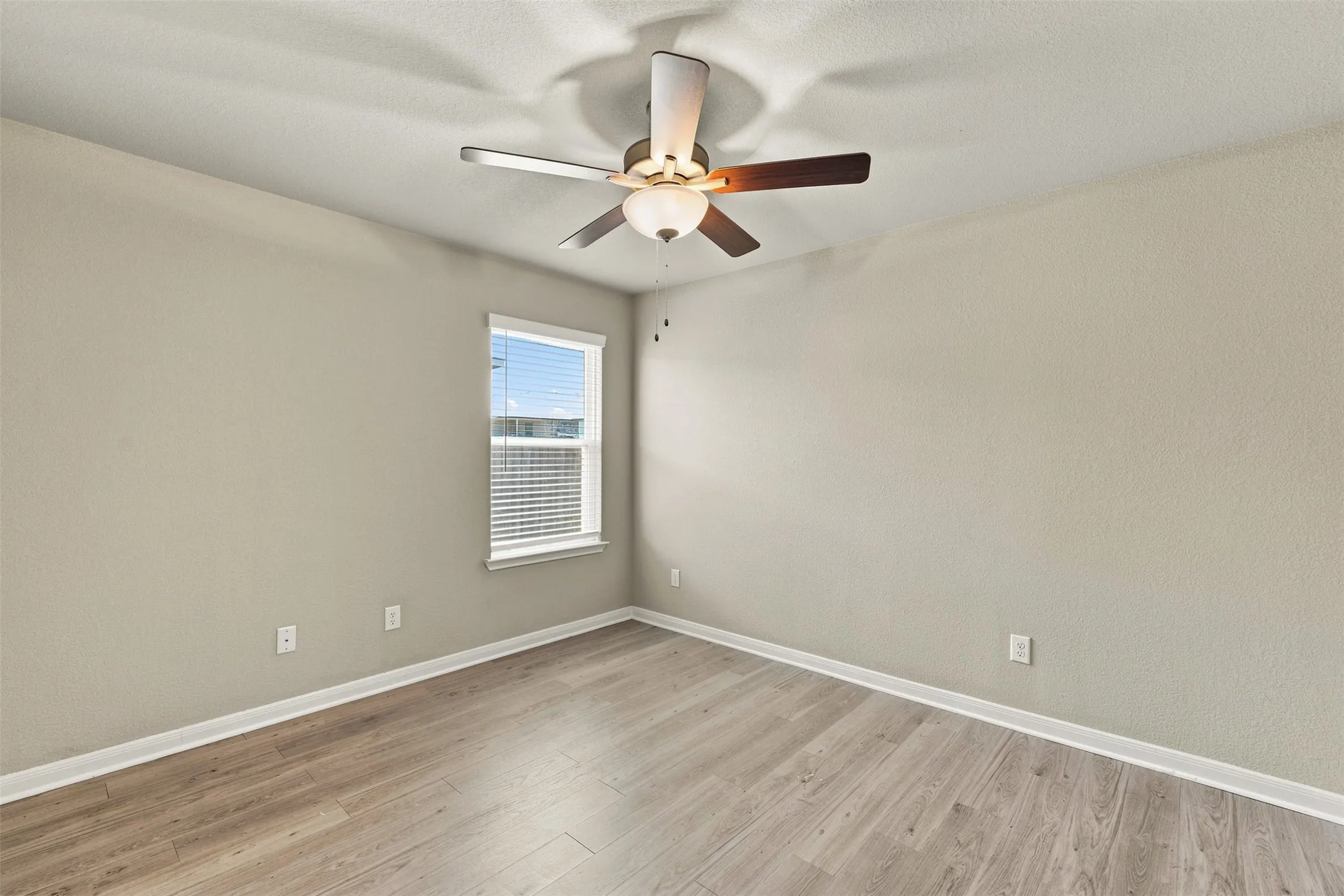 Single Family Residence For Sale in Mc Lennan County , 3228 Dottavio Road, Waco, Texas 76655, 4 Bedroom, 3 Bathroom, 2 Garage spaces, 2,121 Sqft, built in 2022, mls#21318610, Real Estate Agent in Waco, Homes For Sale in Mc Lennan county, Homes For Sale in Waco, Realtor in Waco Texas, Real Estate Brokerage Independent Realty Texas, Luminita Cordes Realtor