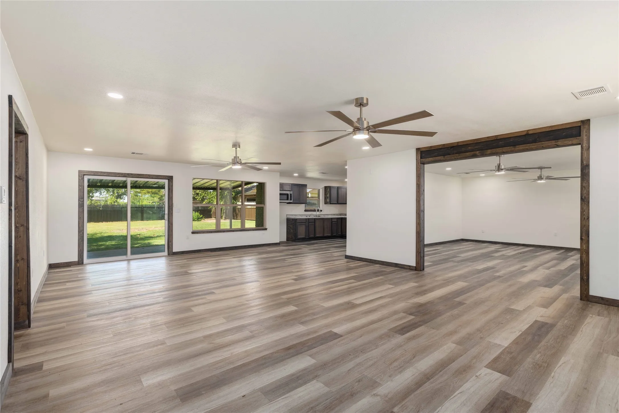 Single Family Residence For Sale in Coleman County , 809 W Liveoak Street, Coleman, Texas 76834, 3 Bedroom, 2 Bathroom, Garage spaces, 2,076 Sqft, built in 0, mls#21328201, Real Estate Agent in Coleman, Homes For Sale in Coleman county, Homes For Sale in Coleman, Realtor in Coleman Texas, Real Estate Brokerage Independent Realty Texas, Luminita Cordes Realtor