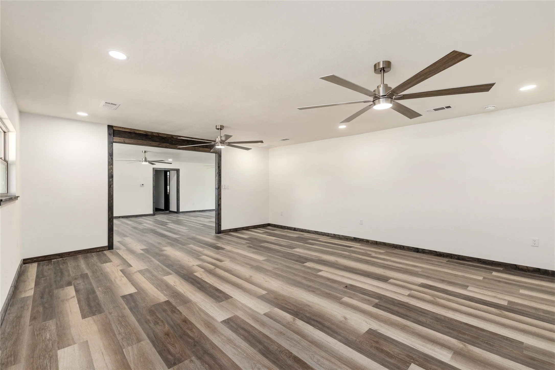 Single Family Residence For Sale in Coleman County , 809 W Liveoak Street, Coleman, Texas 76834, 3 Bedroom, 2 Bathroom, Garage spaces, 2,076 Sqft, built in 0, mls#21328201, Real Estate Agent in Coleman, Homes For Sale in Coleman county, Homes For Sale in Coleman, Realtor in Coleman Texas, Real Estate Brokerage Independent Realty Texas, Luminita Cordes Realtor