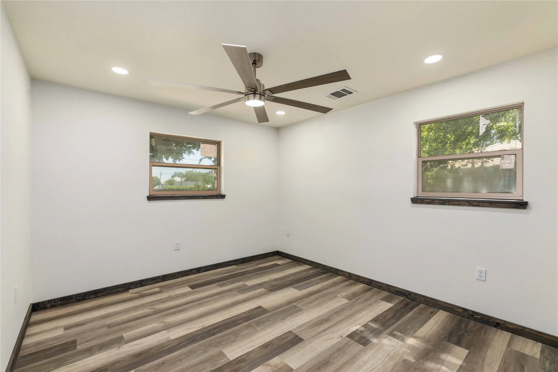 Single Family Residence For Sale in Coleman County , 809 W Liveoak Street, Coleman, Texas 76834, 3 Bedroom, 2 Bathroom, Garage spaces, 2,076 Sqft, built in 0, mls#21328201, Real Estate Agent in Coleman, Homes For Sale in Coleman county, Homes For Sale in Coleman, Realtor in Coleman Texas, Real Estate Brokerage Independent Realty Texas, Luminita Cordes Realtor