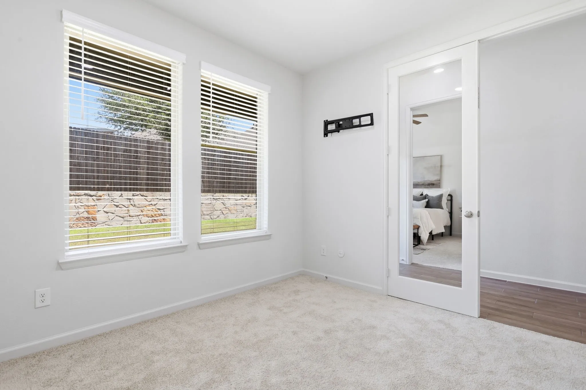 Single Family Residence For Sale in Kaufman County , 2430 Bathwick Lane, Forney, Texas 75126, 3 Bedroom, 2 Bathroom, 2 Garage spaces, 1,743 Sqft, built in 2023, mls#21328101, Real Estate Agent in Forney, Homes For Sale in Kaufman county, Homes For Sale in Forney, Realtor in Forney Texas, Real Estate Brokerage Independent Realty Texas, Luminita Cordes Realtor
