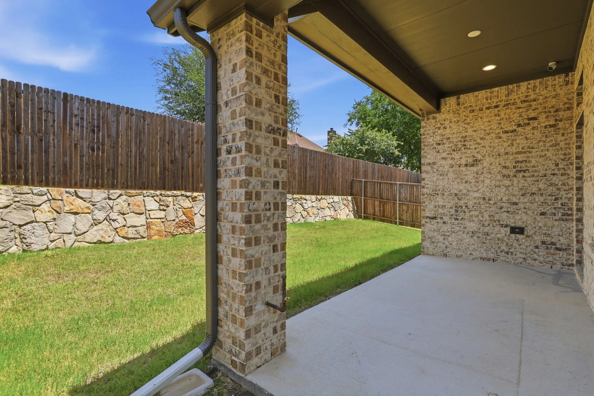 Single Family Residence For Sale in Kaufman County , 2430 Bathwick Lane, Forney, Texas 75126, 3 Bedroom, 2 Bathroom, 2 Garage spaces, 1,743 Sqft, built in 2023, mls#21328101, Real Estate Agent in Forney, Homes For Sale in Kaufman county, Homes For Sale in Forney, Realtor in Forney Texas, Real Estate Brokerage Independent Realty Texas, Luminita Cordes Realtor