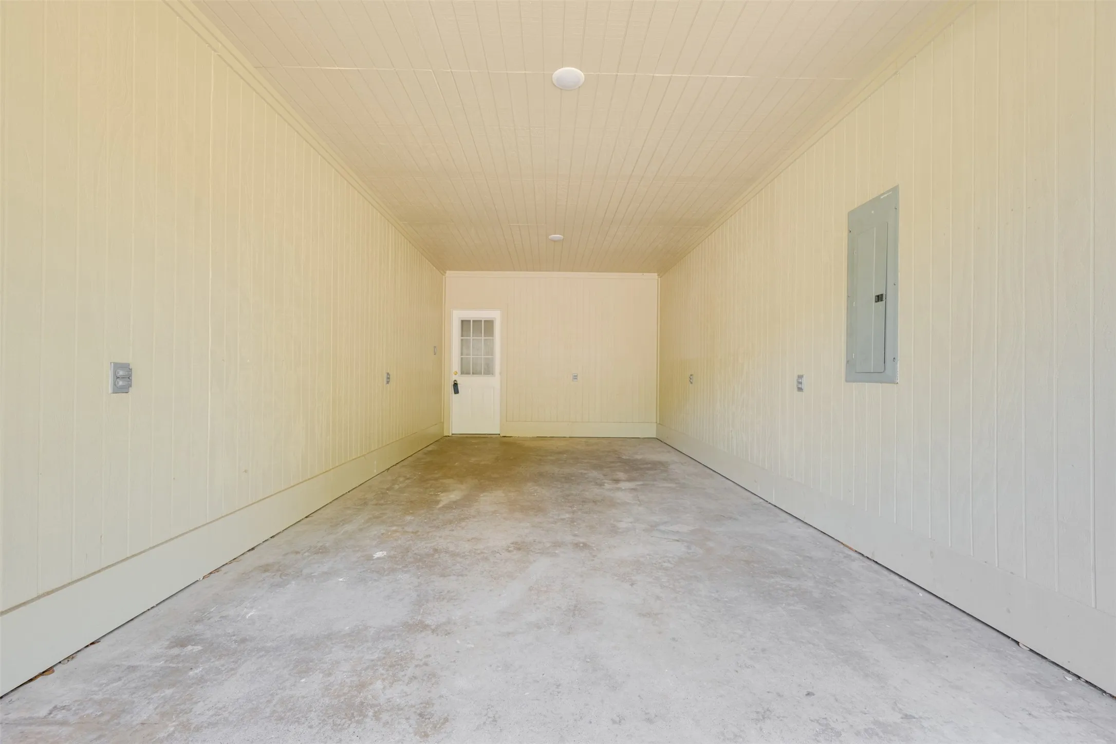 Carport that could be enclosed just add garage door