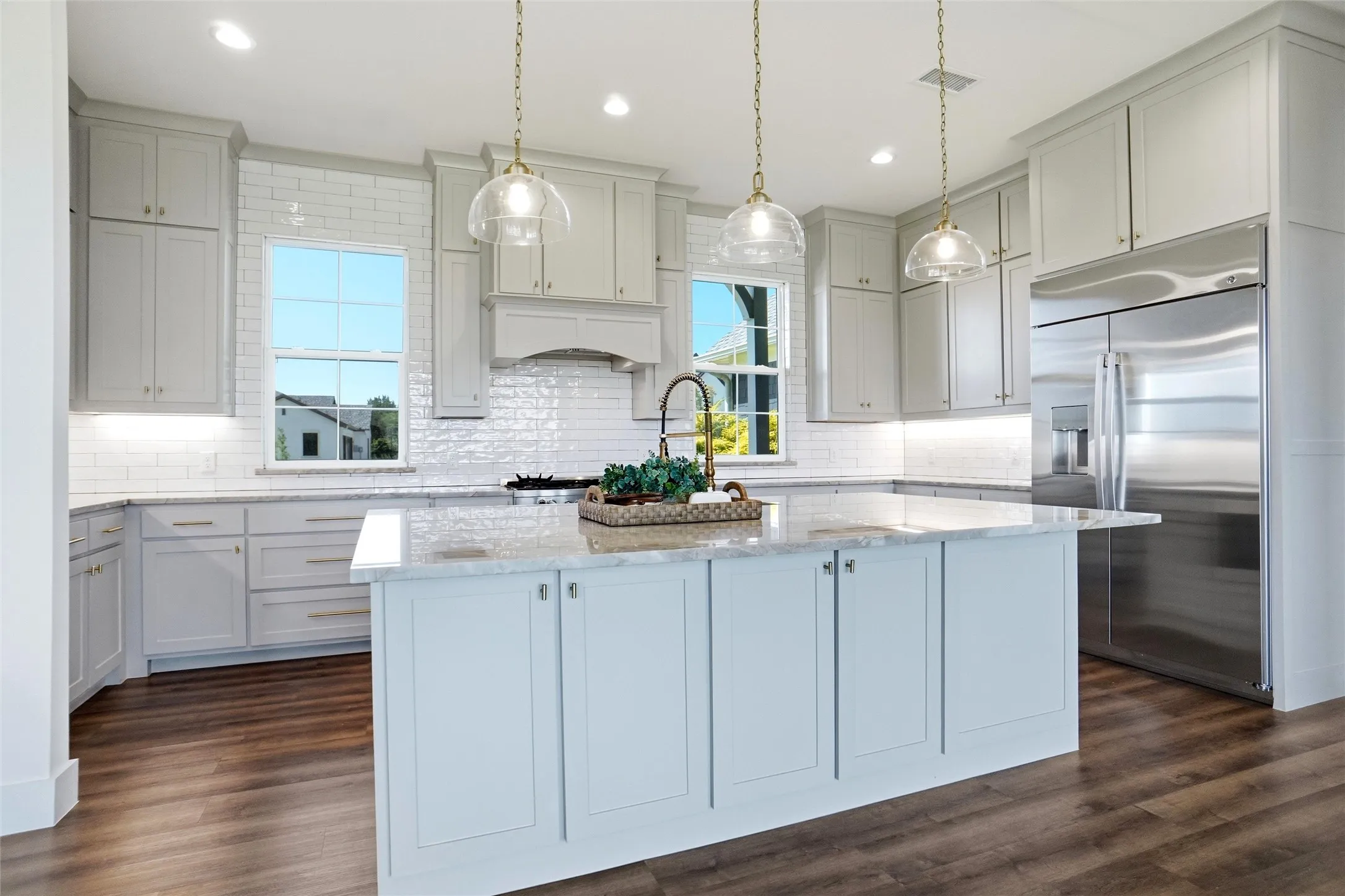 Single Family Residence For Sale in Ellis County , 4411 Azalea Way, Midlothian, Texas 76065, 5 Bedrooms, 4 Bathrooms, 3 Garage spaces, 3,838 Sqft, built in 2021, Price $1,124,999, mls#21327622, Real Estate Agent in Midlothian, Homes For Sale in Ellis county, Homes For Sale in Midlothian, Realtor in Midlothian Texas, Real Estate Brokerage Independent Realty Texas, Luminita Cordes Realtor