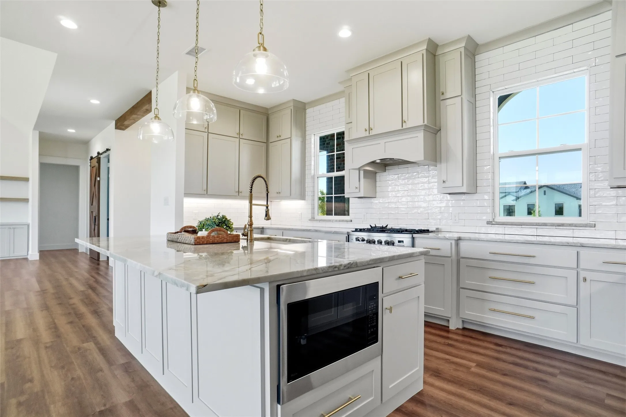 Single Family Residence For Sale in Ellis County , 4411 Azalea Way, Midlothian, Texas 76065, 5 Bedrooms, 4 Bathrooms, 3 Garage spaces, 3,838 Sqft, built in 2021, Price $1,124,999, mls#21327622, Real Estate Agent in Midlothian, Homes For Sale in Ellis county, Homes For Sale in Midlothian, Realtor in Midlothian Texas, Real Estate Brokerage Independent Realty Texas, Luminita Cordes Realtor