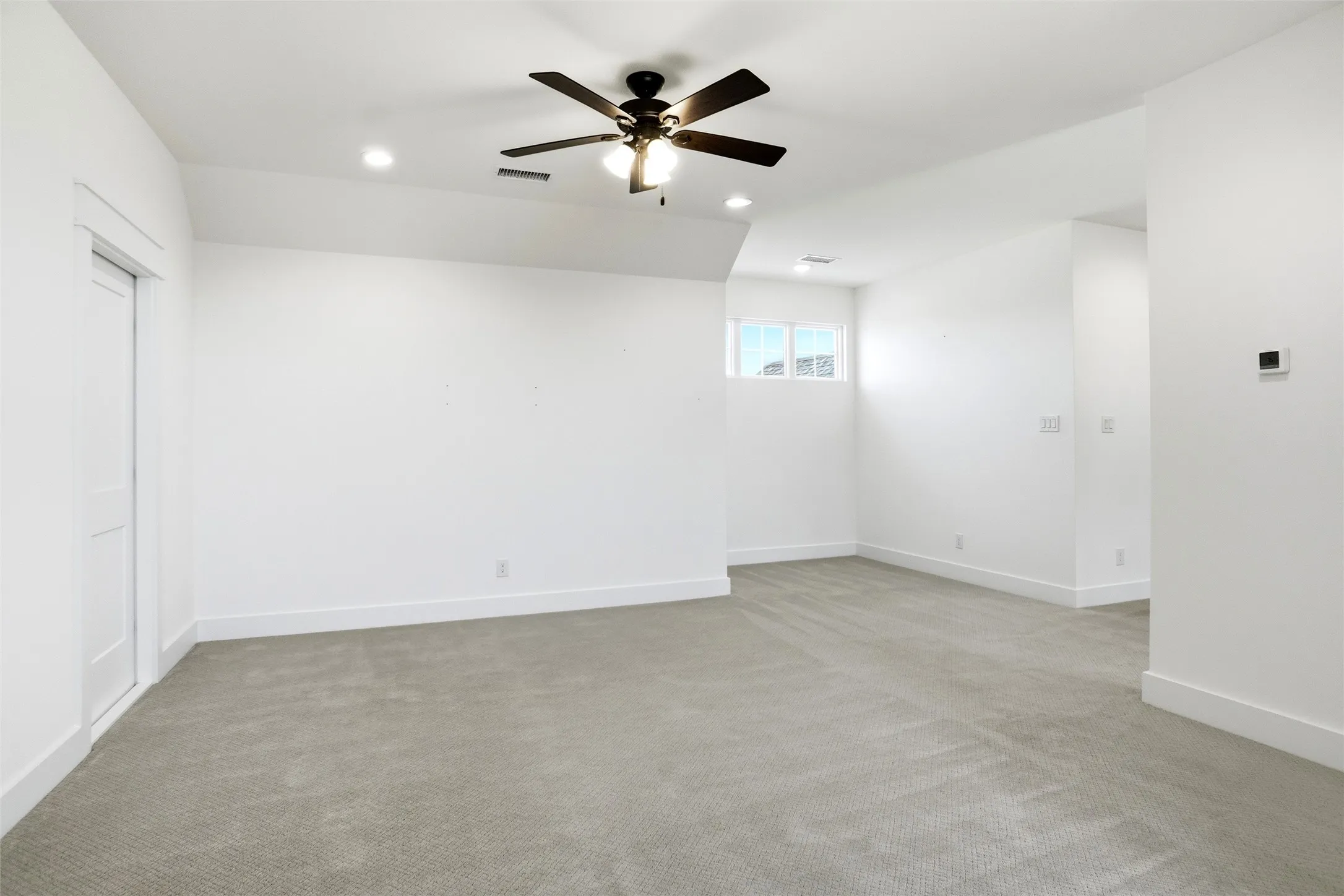Single Family Residence For Sale in Ellis County , 4411 Azalea Way, Midlothian, Texas 76065, 5 Bedrooms, 4 Bathrooms, 3 Garage spaces, 3,838 Sqft, built in 2021, Price $1,124,999, mls#21327622, Real Estate Agent in Midlothian, Homes For Sale in Ellis county, Homes For Sale in Midlothian, Realtor in Midlothian Texas, Real Estate Brokerage Independent Realty Texas, Luminita Cordes Realtor