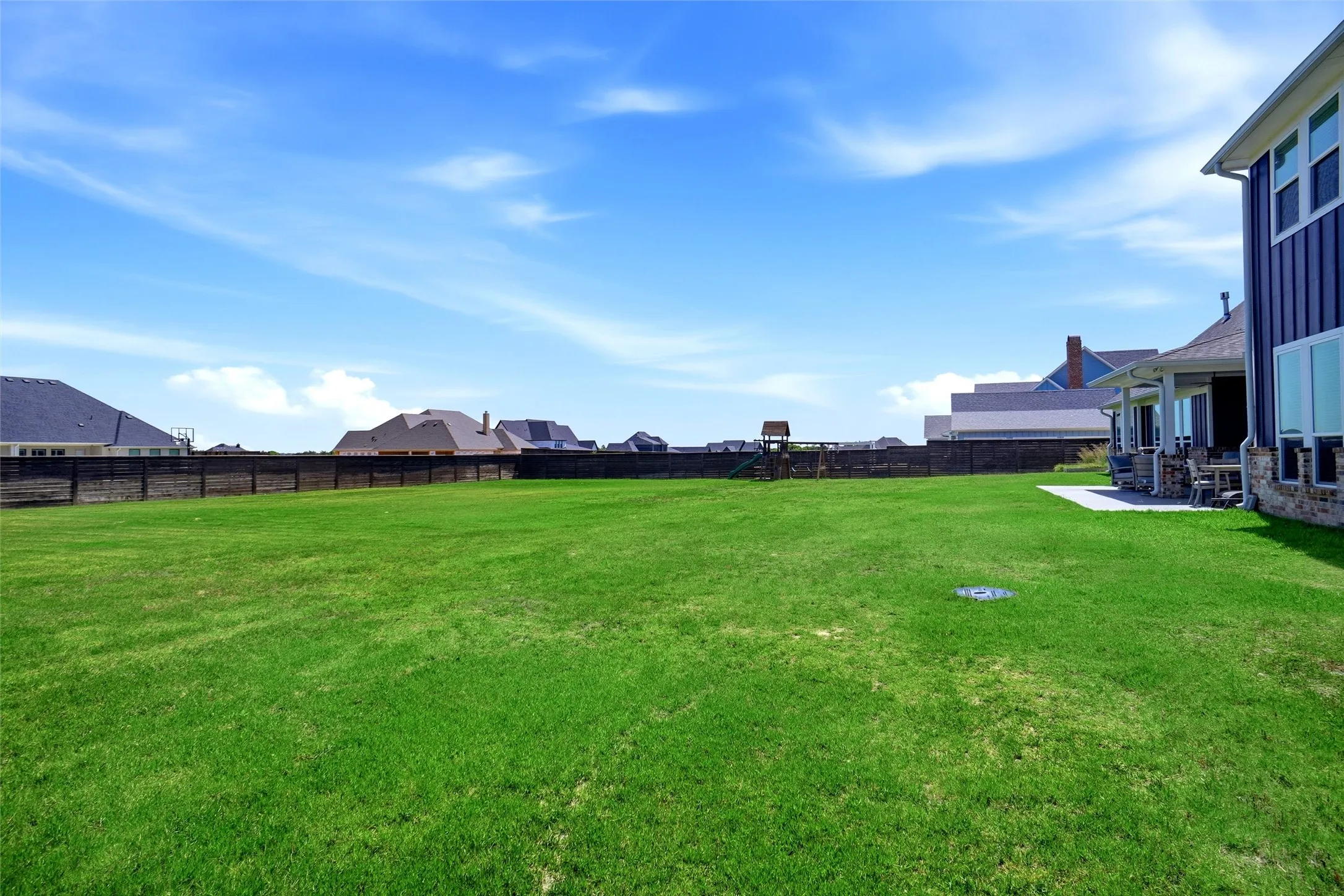 Single Family Residence For Sale in Ellis County , 4411 Azalea Way, Midlothian, Texas 76065, 5 Bedrooms, 4 Bathrooms, 3 Garage spaces, 3,838 Sqft, built in 2021, Price $1,124,999, mls#21327622, Real Estate Agent in Midlothian, Homes For Sale in Ellis county, Homes For Sale in Midlothian, Realtor in Midlothian Texas, Real Estate Brokerage Independent Realty Texas, Luminita Cordes Realtor