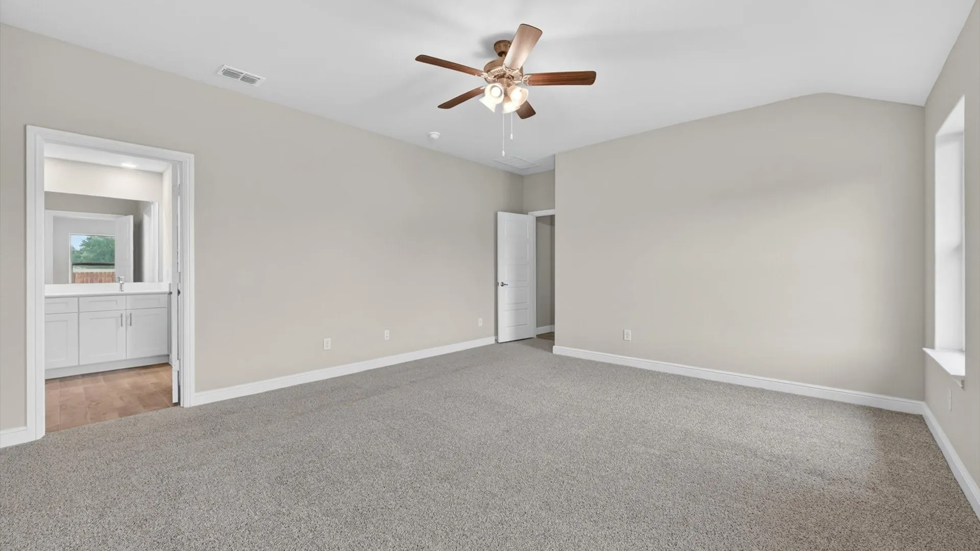 Single Family Residence For Sale in Hood County , 207 SANDSTONE Circle, Granbury, Texas 76048, 4 Bedrooms, 2 Bathrooms, 2 Garage spaces, 2,314 Sqft, built in 2026, Price $414,765, mls#21325309, Real Estate Agent in Granbury, Homes For Sale in Hood county, Homes For Sale in Granbury, Realtor in Granbury Texas, Real Estate Brokerage Independent Realty Texas, Luminita Cordes Realtor