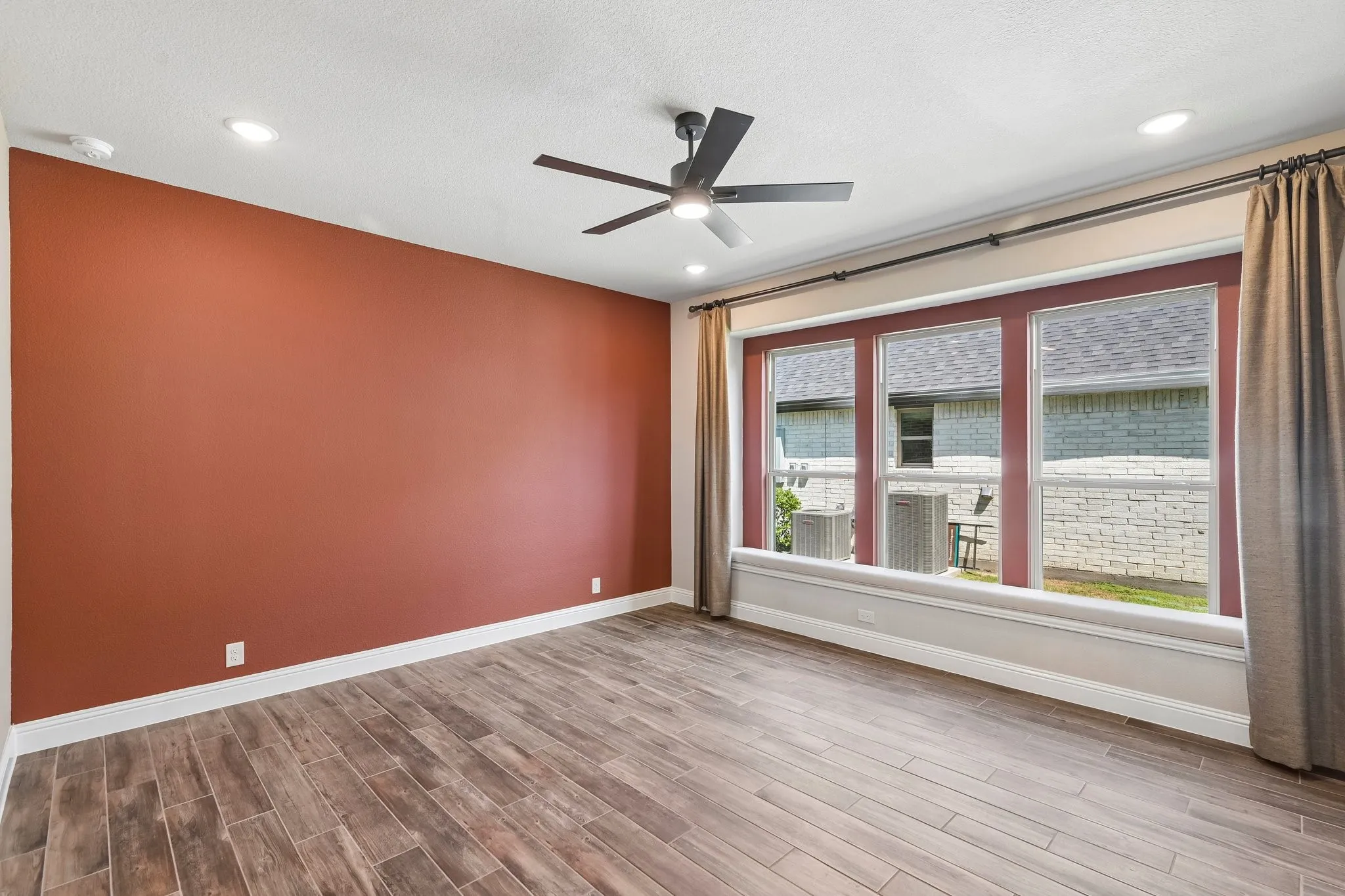 1st floor primary suite