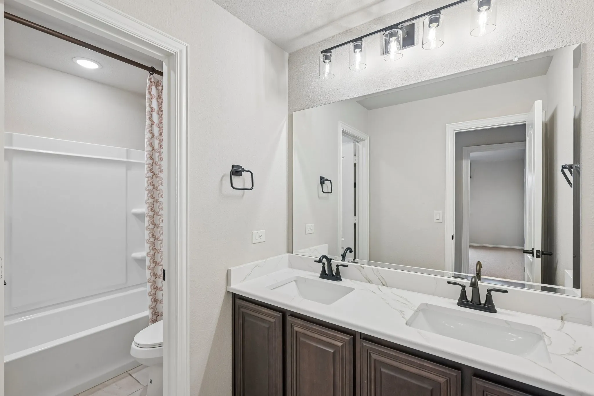 2nd floor bathroom