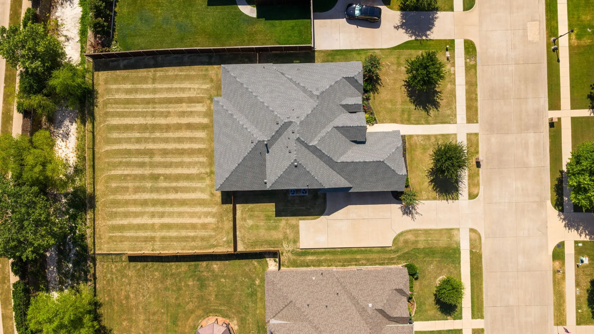 Single Family Residence For Sale in Ellis County , 134 Water Garden Drive, Waxahachie, Texas 75165, 4 Bedroom, 3 Bathroom, 3 Garage spaces, 2,598 Sqft, built in 2017, mls#21328159, Real Estate Agent in Waxahachie, Homes For Sale in Ellis county, Homes For Sale in Waxahachie, Realtor in Waxahachie Texas, Real Estate Brokerage Independent Realty Texas, Luminita Cordes Realtor