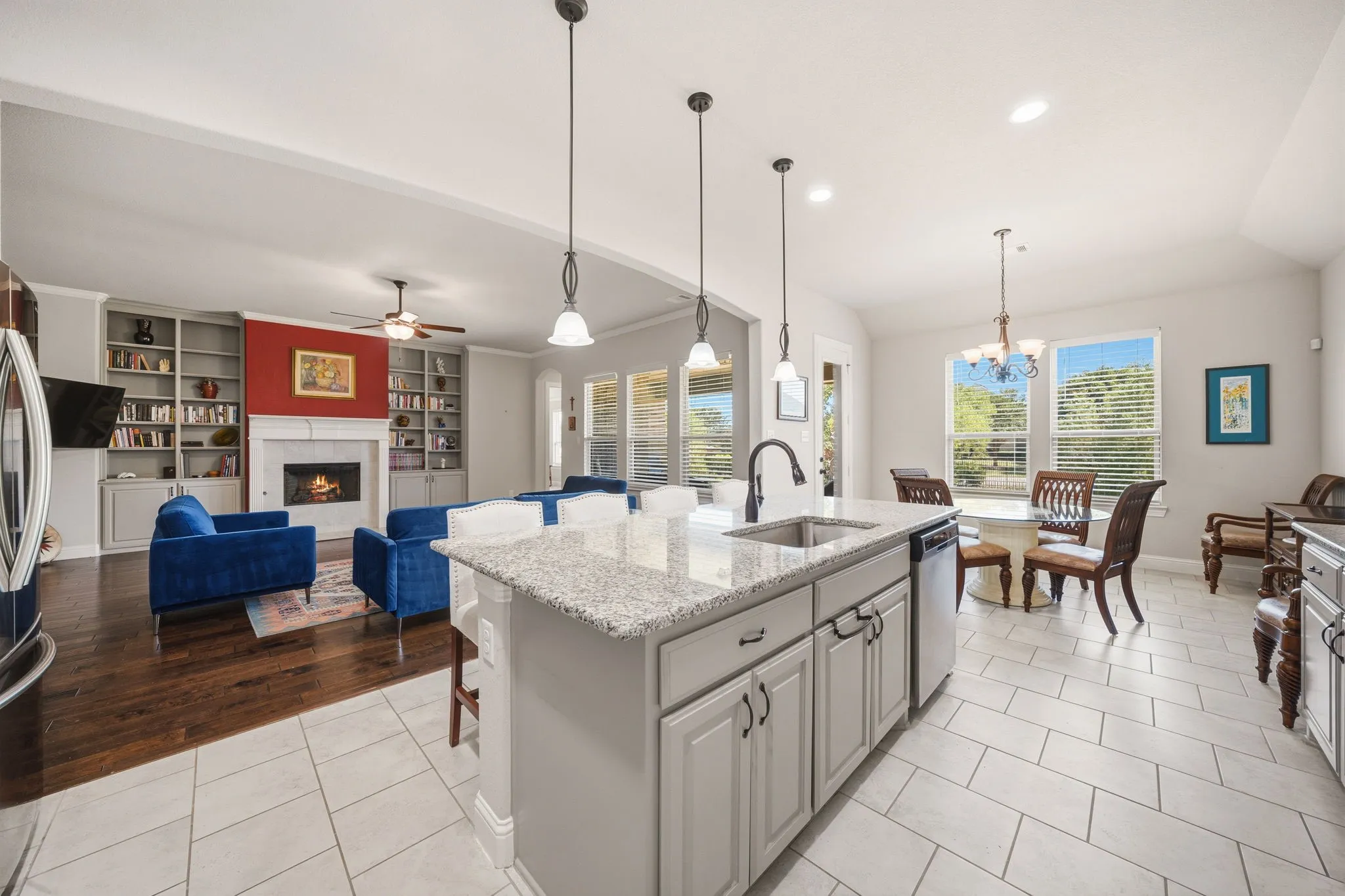 Single Family Residence For Sale in Ellis County , 134 Water Garden Drive, Waxahachie, Texas 75165, 4 Bedroom, 3 Bathroom, 3 Garage spaces, 2,598 Sqft, built in 2017, mls#21328159, Real Estate Agent in Waxahachie, Homes For Sale in Ellis county, Homes For Sale in Waxahachie, Realtor in Waxahachie Texas, Real Estate Brokerage Independent Realty Texas, Luminita Cordes Realtor