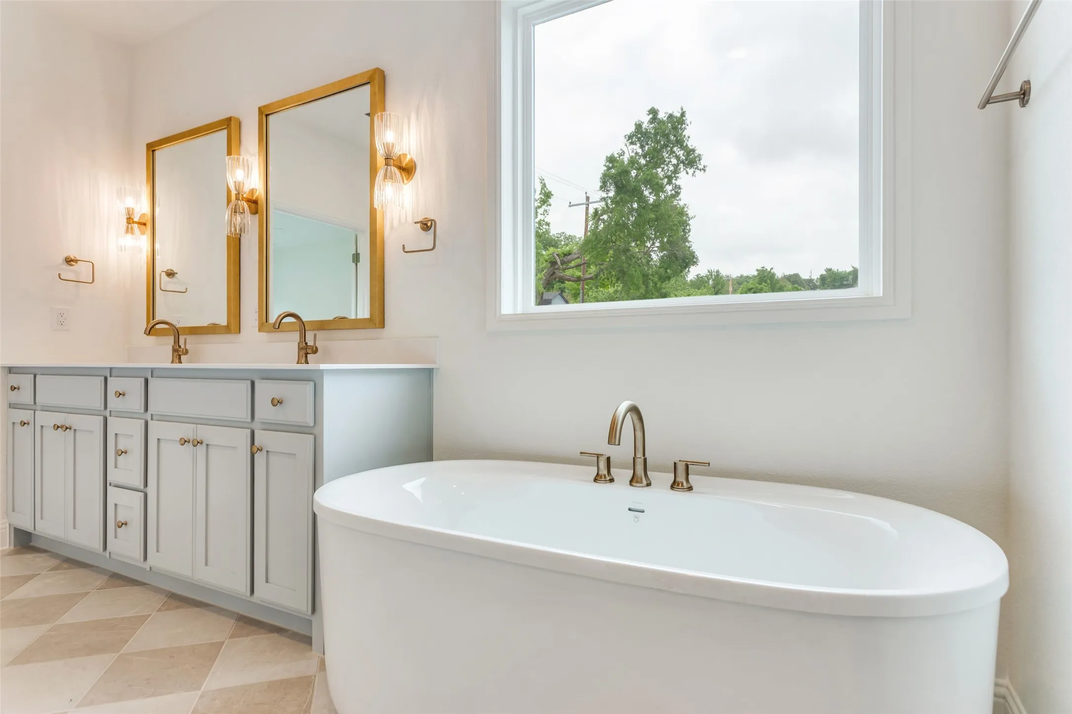 Single Family Residence For Sale in Parker County , 850 Meadow Place Drive, Willow Park, Texas 76087, 4 Bedroom, 3 Bathroom, 2 Garage spaces, 2,914 Sqft, built in 2026, mls#21318955, Real Estate Agent in Willow Park, Homes For Sale in Parker county, Homes For Sale in Willow Park, Realtor in Willow Park Texas, Real Estate Brokerage Independent Realty Texas, Luminita Cordes Realtor