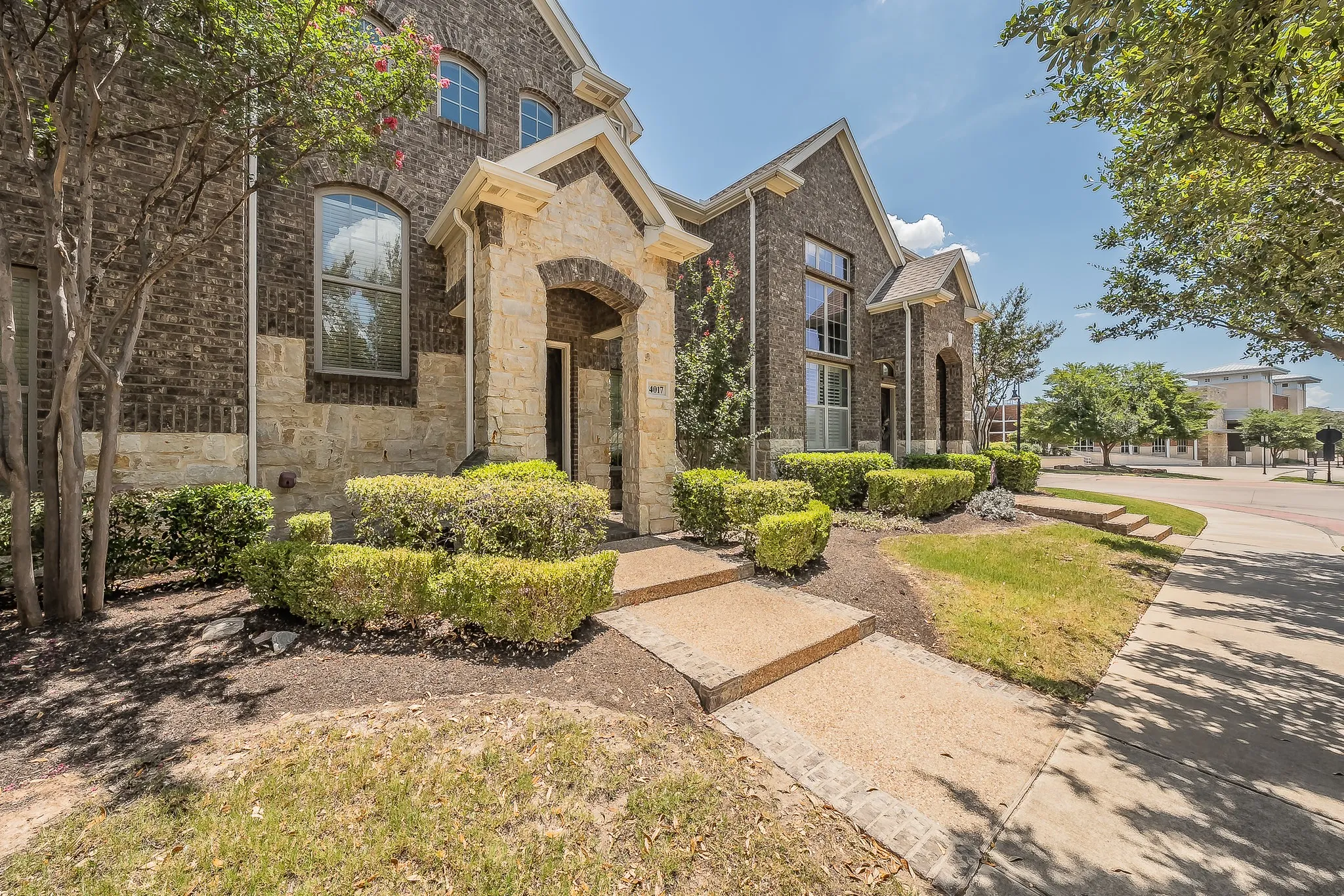 Townhouse For Sale in Tarrant County , 4017 Cascade Sky Drive, Arlington, Texas 76005, 2 Bedroom, 3 Bathroom, 2 Garage spaces, 1,878 Sqft, built in 2013, mls#21328217, Real Estate Agent in Arlington, Homes For Sale in Tarrant county, Homes For Sale in Arlington, Realtor in Arlington Texas, Real Estate Brokerage Independent Realty Texas, Luminita Cordes Realtor