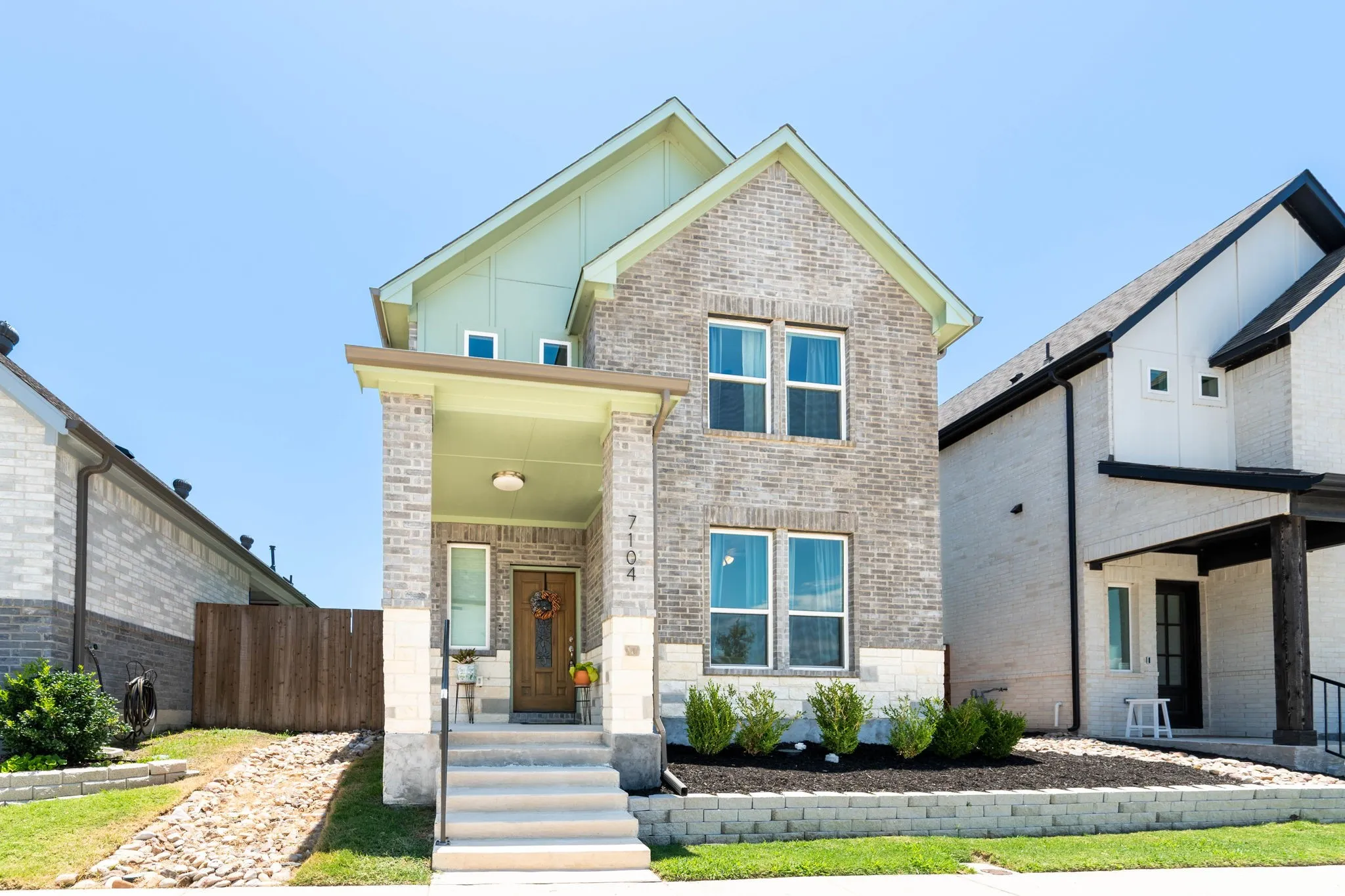 Single Family Residence For Sale in Dallas County , 7104 Bayhill Lane, Rowlett, Texas 75088, 4 Bedroom, 3 Bathroom, 2 Garage spaces, 2,206 Sqft, built in 2022, Price $399,900, mls#21327996, Real Estate Agent in Rowlett, Homes For Sale in Dallas county, Homes For Sale in Rowlett, Realtor in Rowlett Texas, Real Estate Brokerage Independent Realty Texas, Luminita Cordes Realtor
