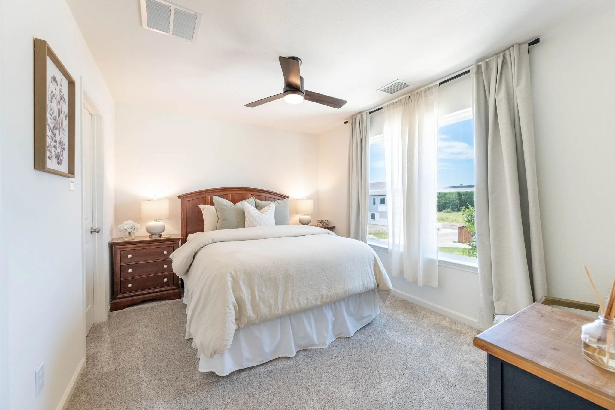 Single Family Residence For Sale in Dallas County , 7104 Bayhill Lane, Rowlett, Texas 75088, 4 Bedroom, 3 Bathroom, 2 Garage spaces, 2,206 Sqft, built in 2022, Price $399,900, mls#21327996, Real Estate Agent in Rowlett, Homes For Sale in Dallas county, Homes For Sale in Rowlett, Realtor in Rowlett Texas, Real Estate Brokerage Independent Realty Texas, Luminita Cordes Realtor