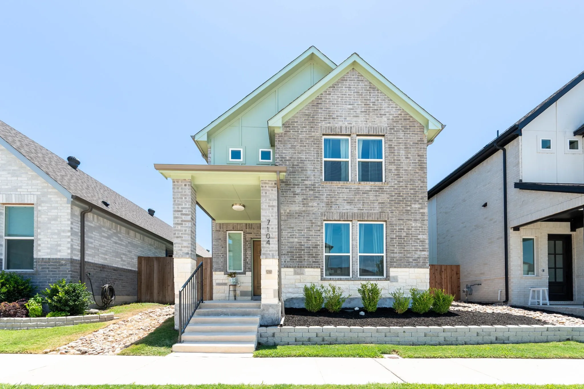 Single Family Residence For Sale in Dallas County , 7104 Bayhill Lane, Rowlett, Texas 75088, 4 Bedroom, 3 Bathroom, 2 Garage spaces, 2,206 Sqft, built in 2022, Price $399,900, mls#21327996, Real Estate Agent in Rowlett, Homes For Sale in Dallas county, Homes For Sale in Rowlett, Realtor in Rowlett Texas, Real Estate Brokerage Independent Realty Texas, Luminita Cordes Realtor