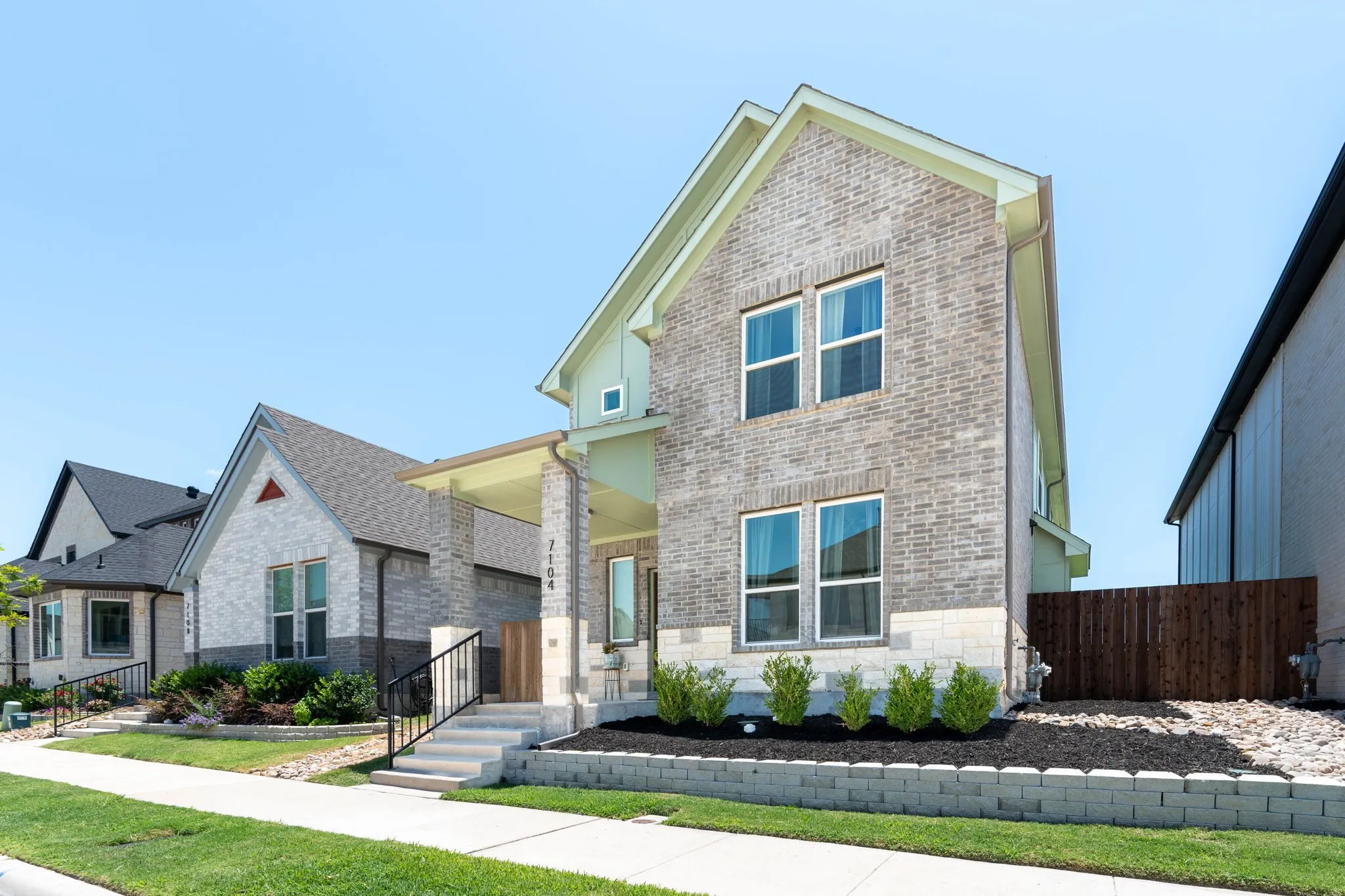 Single Family Residence For Sale in Dallas County , 7104 Bayhill Lane, Rowlett, Texas 75088, 4 Bedroom, 3 Bathroom, 2 Garage spaces, 2,206 Sqft, built in 2022, Price $399,900, mls#21327996, Real Estate Agent in Rowlett, Homes For Sale in Dallas county, Homes For Sale in Rowlett, Realtor in Rowlett Texas, Real Estate Brokerage Independent Realty Texas, Luminita Cordes Realtor