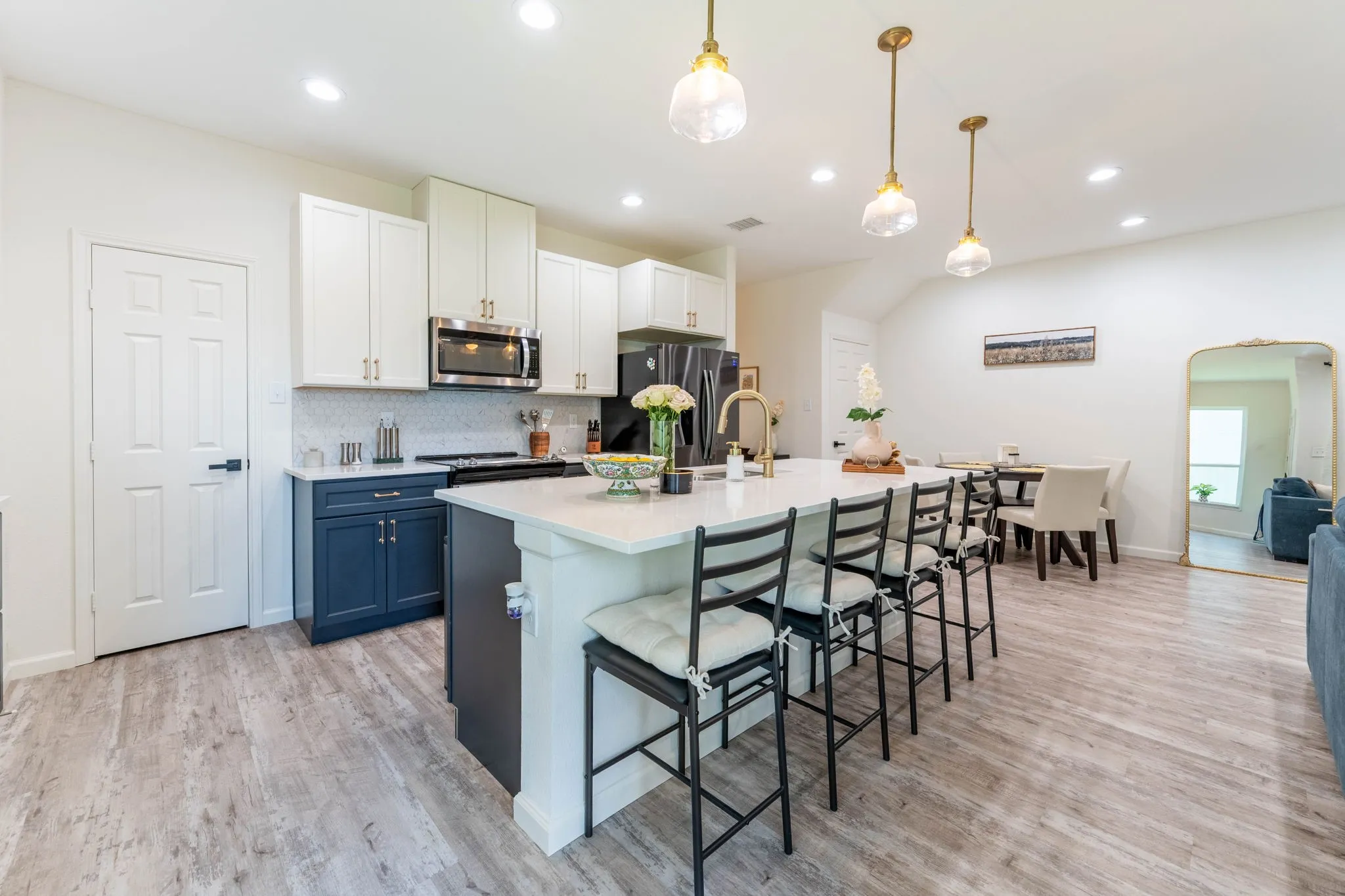 Single Family Residence For Sale in Dallas County , 7104 Bayhill Lane, Rowlett, Texas 75088, 4 Bedroom, 3 Bathroom, 2 Garage spaces, 2,206 Sqft, built in 2022, Price $399,900, mls#21327996, Real Estate Agent in Rowlett, Homes For Sale in Dallas county, Homes For Sale in Rowlett, Realtor in Rowlett Texas, Real Estate Brokerage Independent Realty Texas, Luminita Cordes Realtor