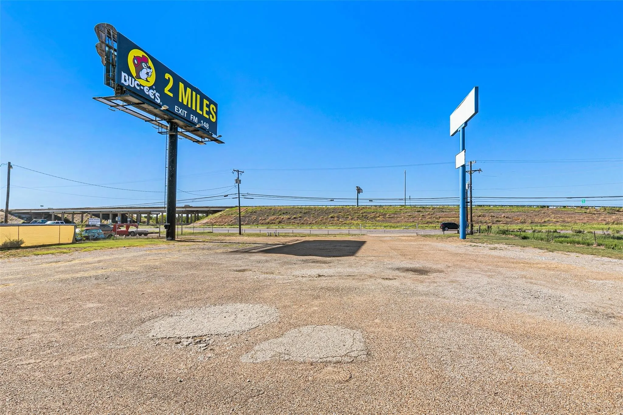 Warehouse For Sale in Kaufman County , 5878 W US Highway 80, Terrell, Texas 75160, 0, 0, Garage spaces, 0 Sqft, built in 1976, Price $1,499,900, mls#21328232, Real Estate Agent in Terrell, Homes For Sale in Kaufman county, Homes For Sale in Terrell, Realtor in Terrell Texas, Real Estate Brokerage Independent Realty Texas, Luminita Cordes Realtor