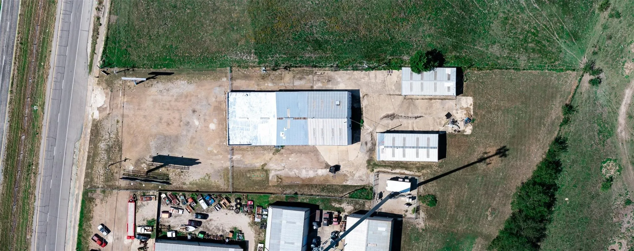Warehouse For Sale in Kaufman County , 5878 W US Highway 80, Terrell, Texas 75160, 0, 0, Garage spaces, 0 Sqft, built in 1976, Price $1,499,900, mls#21328232, Real Estate Agent in Terrell, Homes For Sale in Kaufman county, Homes For Sale in Terrell, Realtor in Terrell Texas, Real Estate Brokerage Independent Realty Texas, Luminita Cordes Realtor