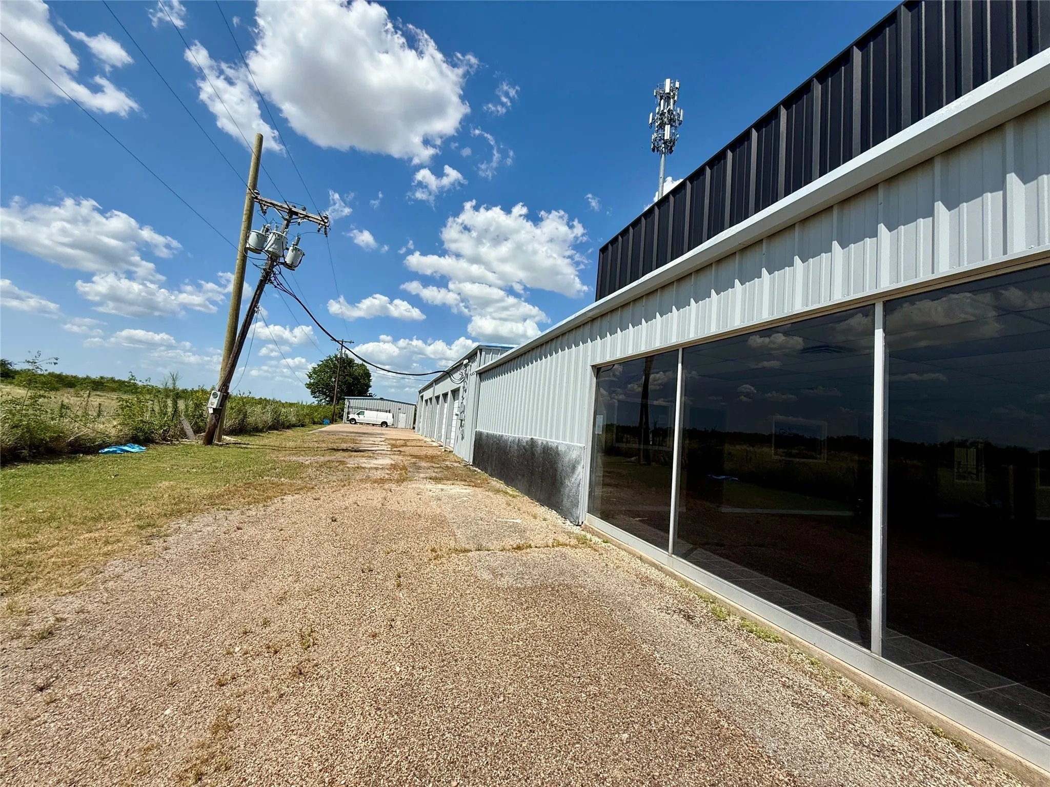 Warehouse For Sale in Kaufman County , 5878 W US Highway 80, Terrell, Texas 75160, 0, 0, Garage spaces, 0 Sqft, built in 1976, Price $1,499,900, mls#21328232, Real Estate Agent in Terrell, Homes For Sale in Kaufman county, Homes For Sale in Terrell, Realtor in Terrell Texas, Real Estate Brokerage Independent Realty Texas, Luminita Cordes Realtor