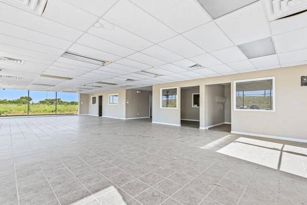 Warehouse For Sale in Kaufman County , 5878 W US Highway 80, Terrell, Texas 75160, 0, 0, Garage spaces, 0 Sqft, built in 1976, Price $1,499,900, mls#21328232, Real Estate Agent in Terrell, Homes For Sale in Kaufman county, Homes For Sale in Terrell, Realtor in Terrell Texas, Real Estate Brokerage Independent Realty Texas, Luminita Cordes Realtor