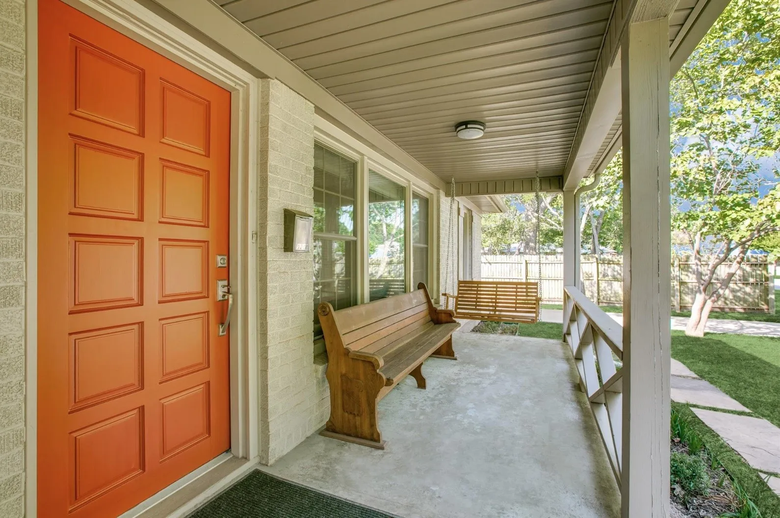 Duplex For Rent in Dallas County , 9210 San Fernando Way, Dallas, Texas 75218, 3 Bedroom, 2 Bathroom, Garage spaces, 1,606 Sqft, built in 1952, mls#21328243, Real Estate Agent in Dallas, Homes For Rent in Dallas county, Homes For Rent in Dallas, Realtor in Dallas Texas, Real Estate Brokerage Independent Realty Texas, Luminita Cordes Realtor