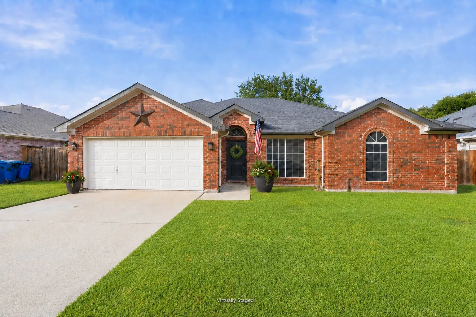 Single Family Residence For Sale in Johnson County , 1020 Hannah Street, Burleson, Texas 76028, 3 Bedroom, 2 Bathroom, 2 Garage spaces, 1,788 Sqft, built in 2001, mls#21326274, Real Estate Agent in Burleson, Homes For Sale in Johnson county, Homes For Sale in Burleson, Realtor in Burleson Texas, Real Estate Brokerage Independent Realty Texas, Luminita Cordes Realtor