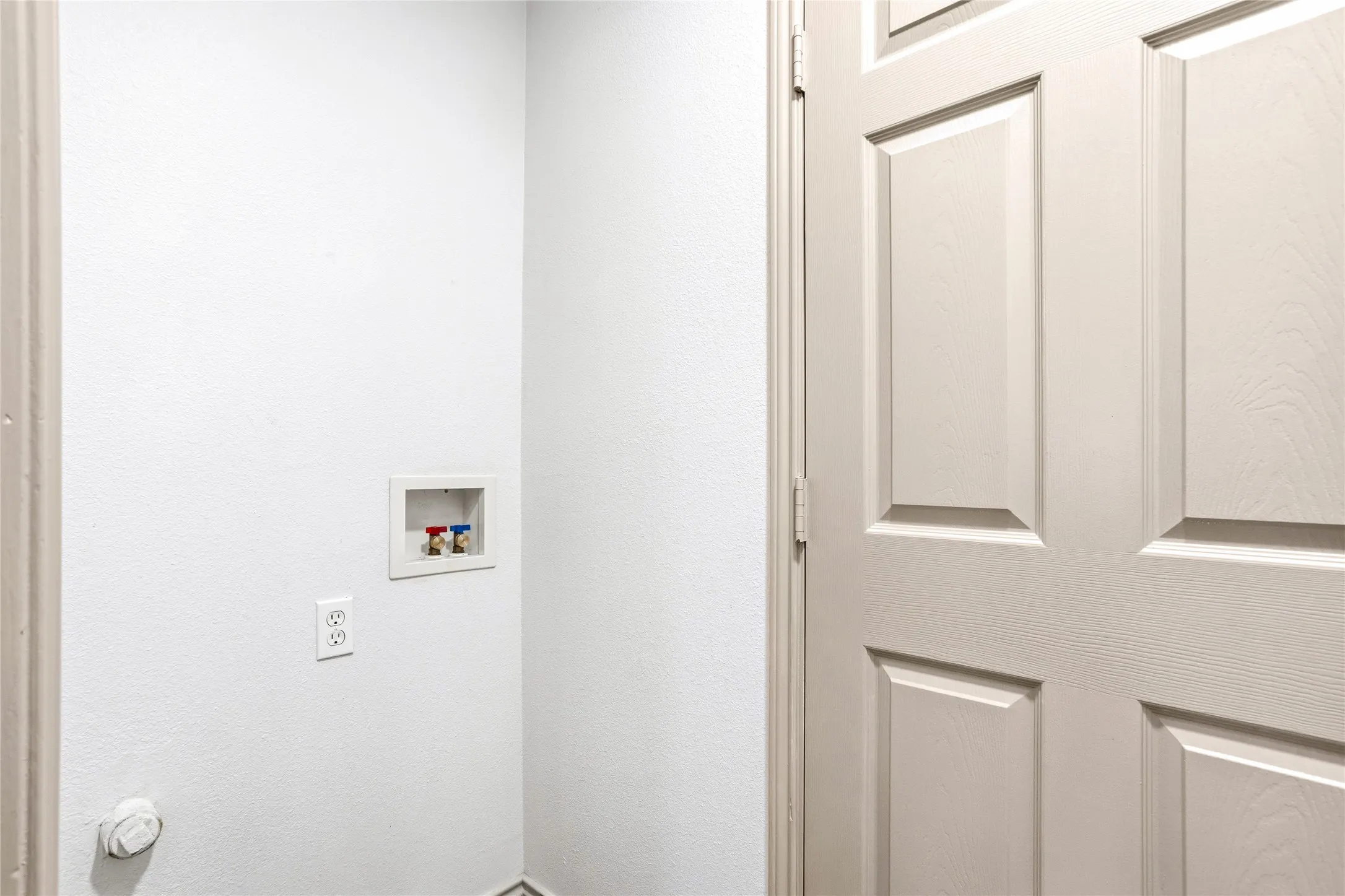 The laundry, washer hookup