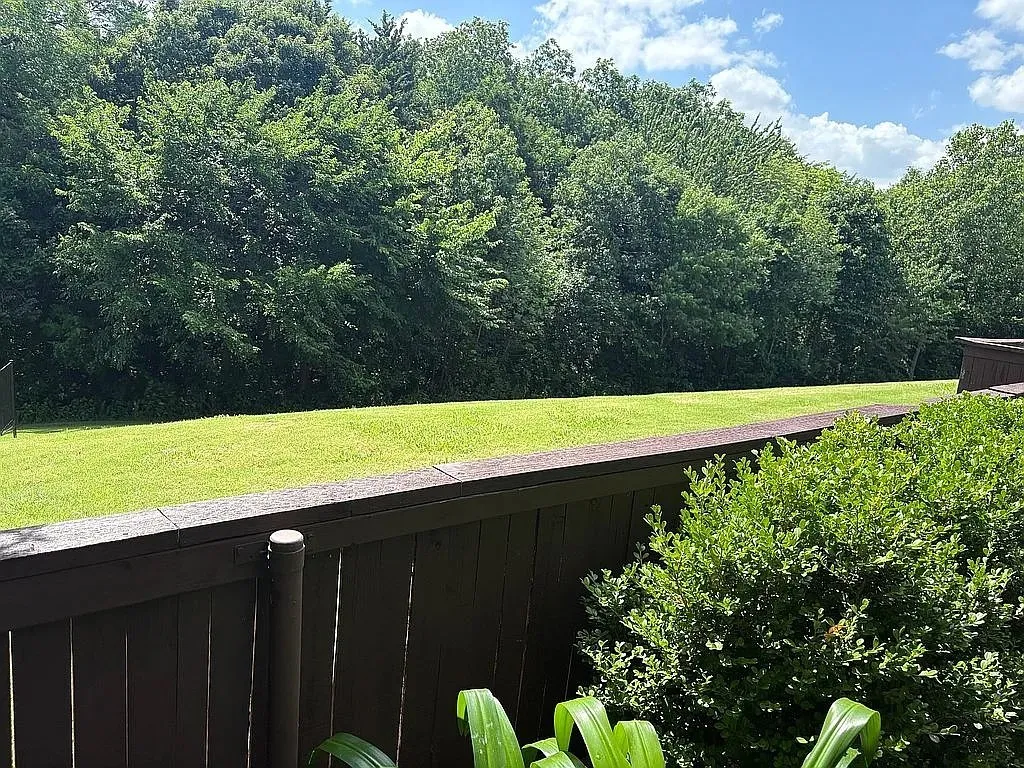 Townhouse For Sale in Dallas County , 6303 Wildlife Trail, Garland, Texas 75044, 3 Bedroom, 3 Bathroom, 2 Garage spaces, 2,267 Sqft, built in 2008, mls#21327762, Real Estate Agent in Garland, Homes For Sale in Dallas county, Homes For Sale in Garland, Realtor in Garland Texas, Real Estate Brokerage Independent Realty Texas, Luminita Cordes Realtor
