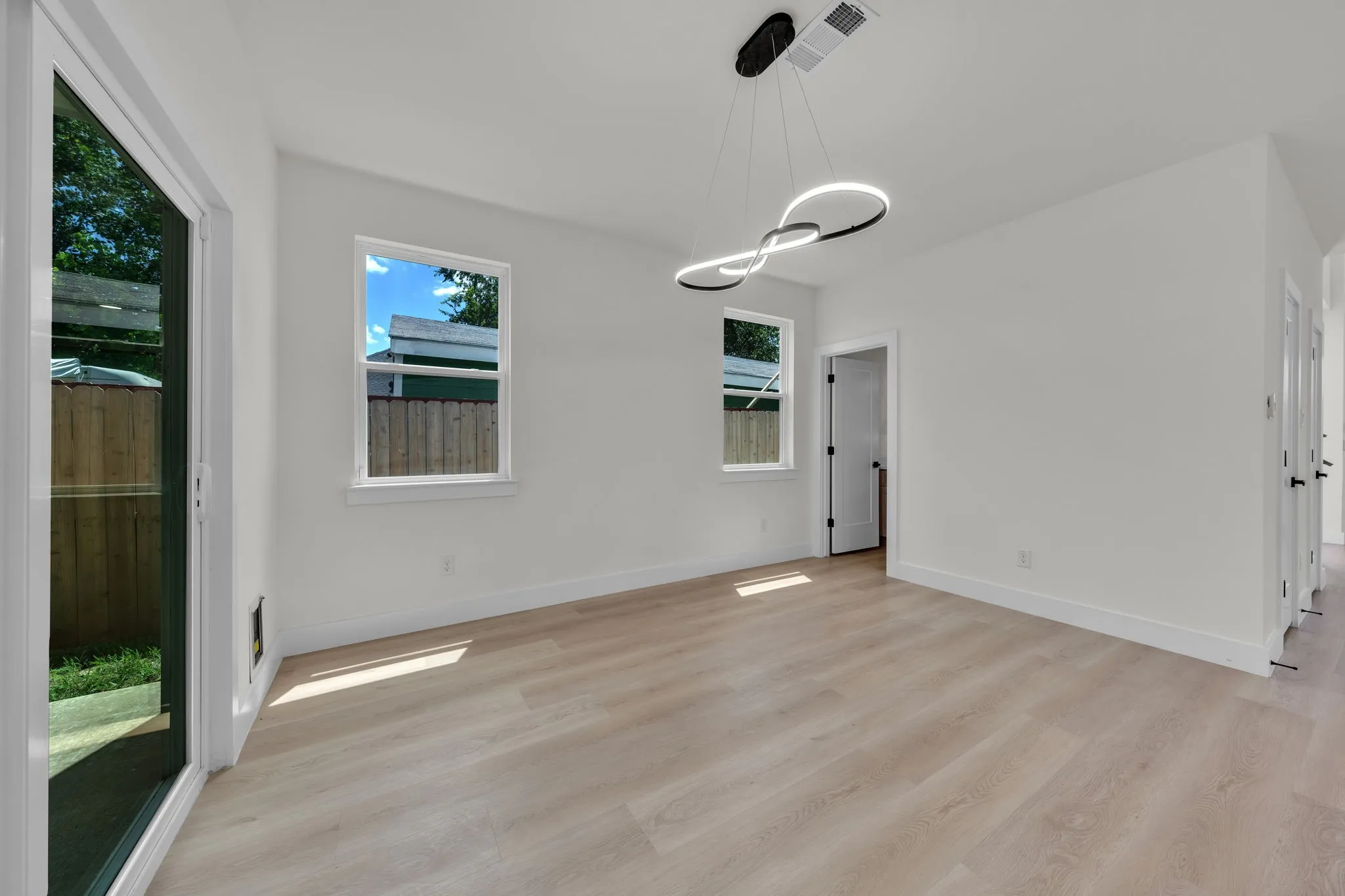 Single Family Residence For Sale in Dallas County , 3639 Pueblo Street, Dallas, Texas 75212, 3 Bedroom, 4 Bathroom, 2 Garage spaces, 1,765 Sqft, built in 2025, mls#21327284, Real Estate Agent in Dallas, Homes For Sale in Dallas county, Homes For Sale in Dallas, Realtor in Dallas Texas, Real Estate Brokerage Independent Realty Texas, Luminita Cordes Realtor