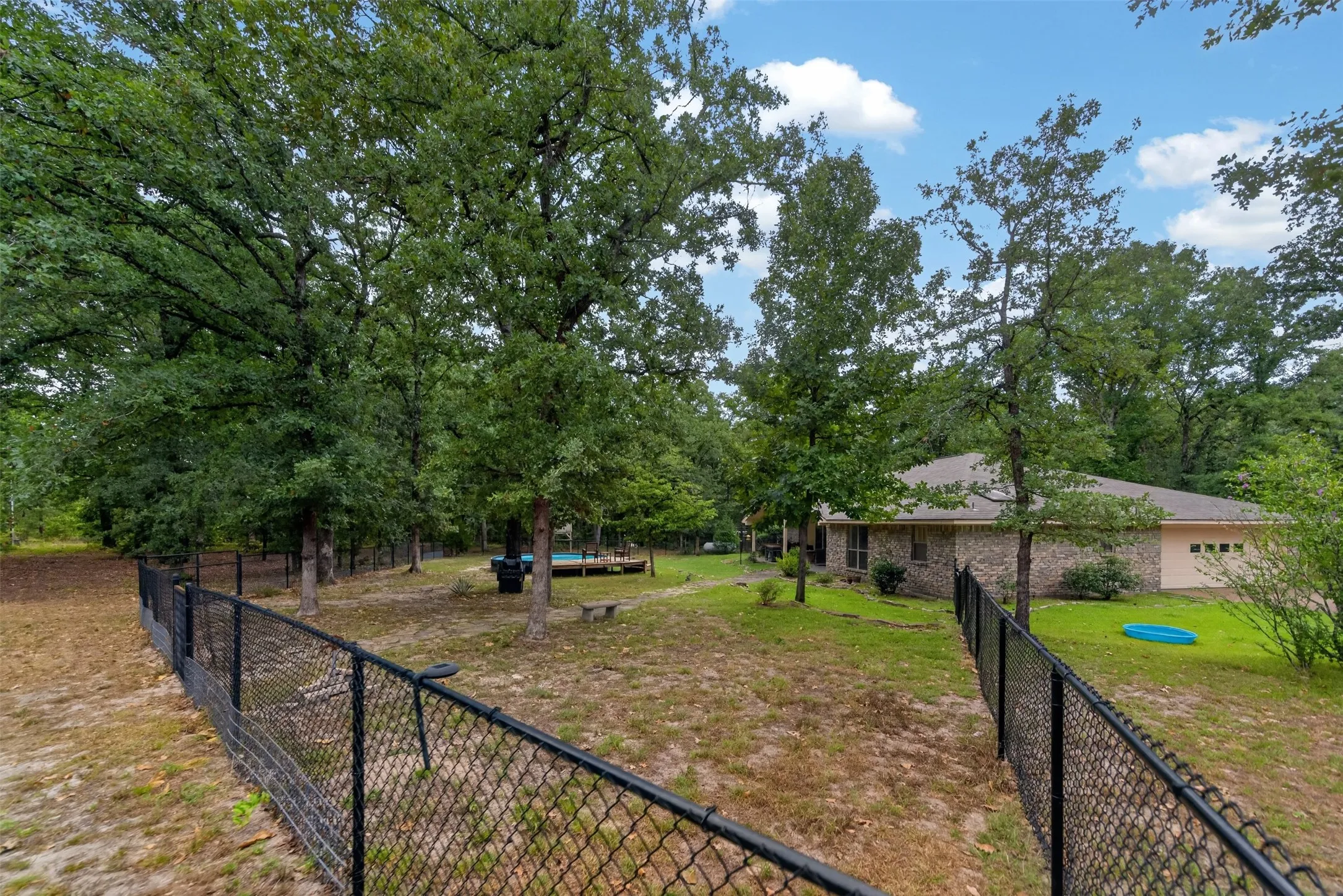 Single Family Residence For Sale in Wood County , 1325 Private Road 7905, Hawkins, Texas 75765, 3 Bedroom, 3 Bathroom, 2 Garage spaces, 2,106 Sqft, built in 2001, mls#21319885, Real Estate Agent in Hawkins, Homes For Sale in Wood county, Homes For Sale in Hawkins, Realtor in Hawkins Texas, Real Estate Brokerage Independent Realty Texas, Luminita Cordes Realtor