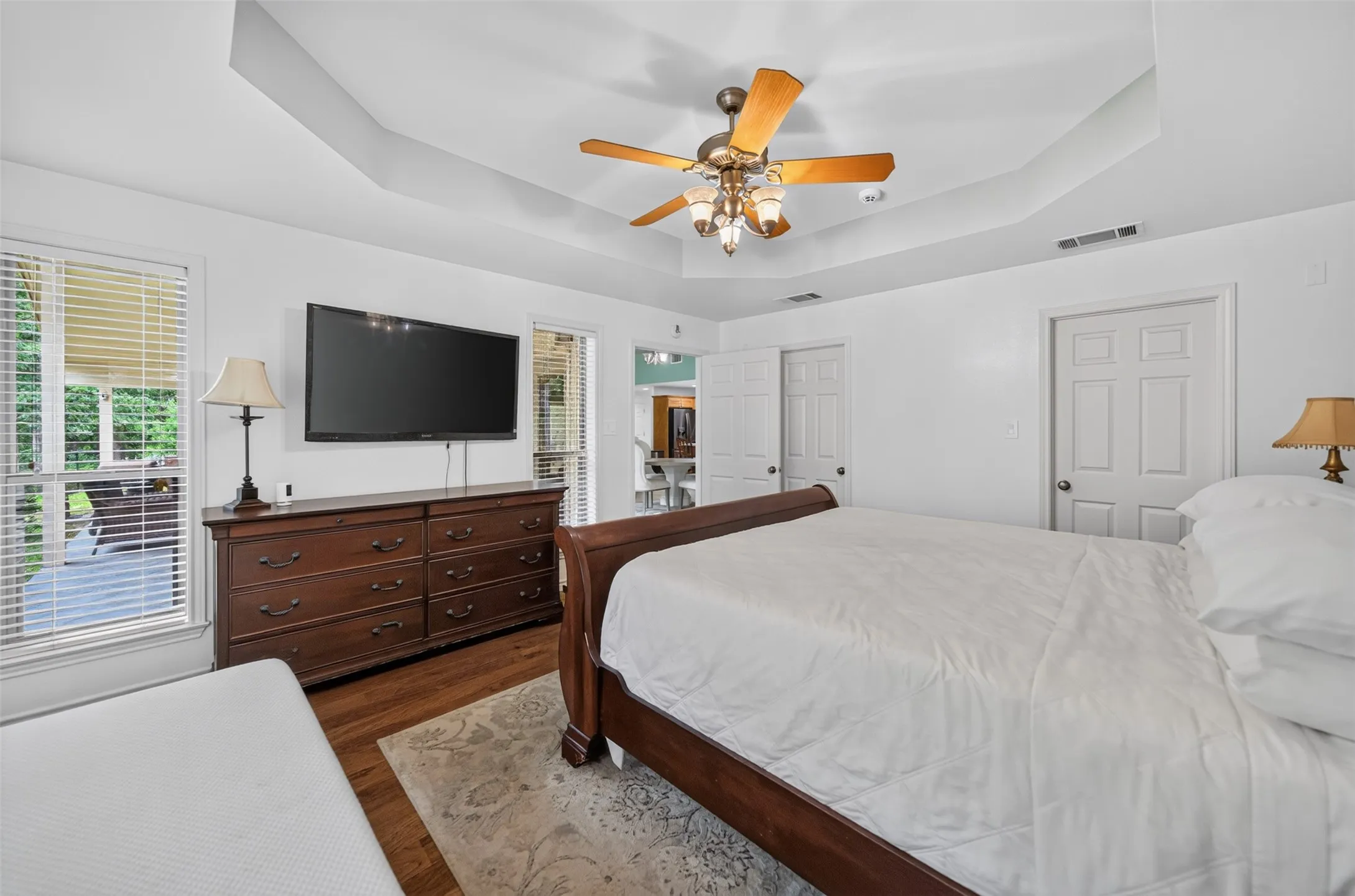 Single Family Residence For Sale in Wood County , 1325 Private Road 7905, Hawkins, Texas 75765, 3 Bedroom, 3 Bathroom, 2 Garage spaces, 2,106 Sqft, built in 2001, mls#21319885, Real Estate Agent in Hawkins, Homes For Sale in Wood county, Homes For Sale in Hawkins, Realtor in Hawkins Texas, Real Estate Brokerage Independent Realty Texas, Luminita Cordes Realtor