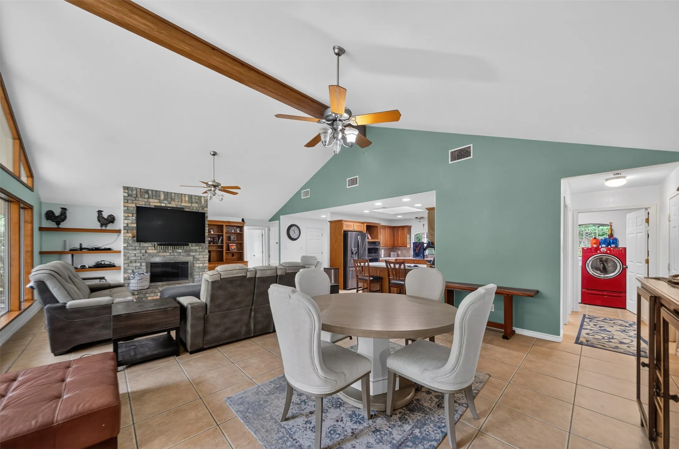 Single Family Residence For Sale in Wood County , 1325 Private Road 7905, Hawkins, Texas 75765, 3 Bedroom, 3 Bathroom, 2 Garage spaces, 2,106 Sqft, built in 2001, mls#21319885, Real Estate Agent in Hawkins, Homes For Sale in Wood county, Homes For Sale in Hawkins, Realtor in Hawkins Texas, Real Estate Brokerage Independent Realty Texas, Luminita Cordes Realtor